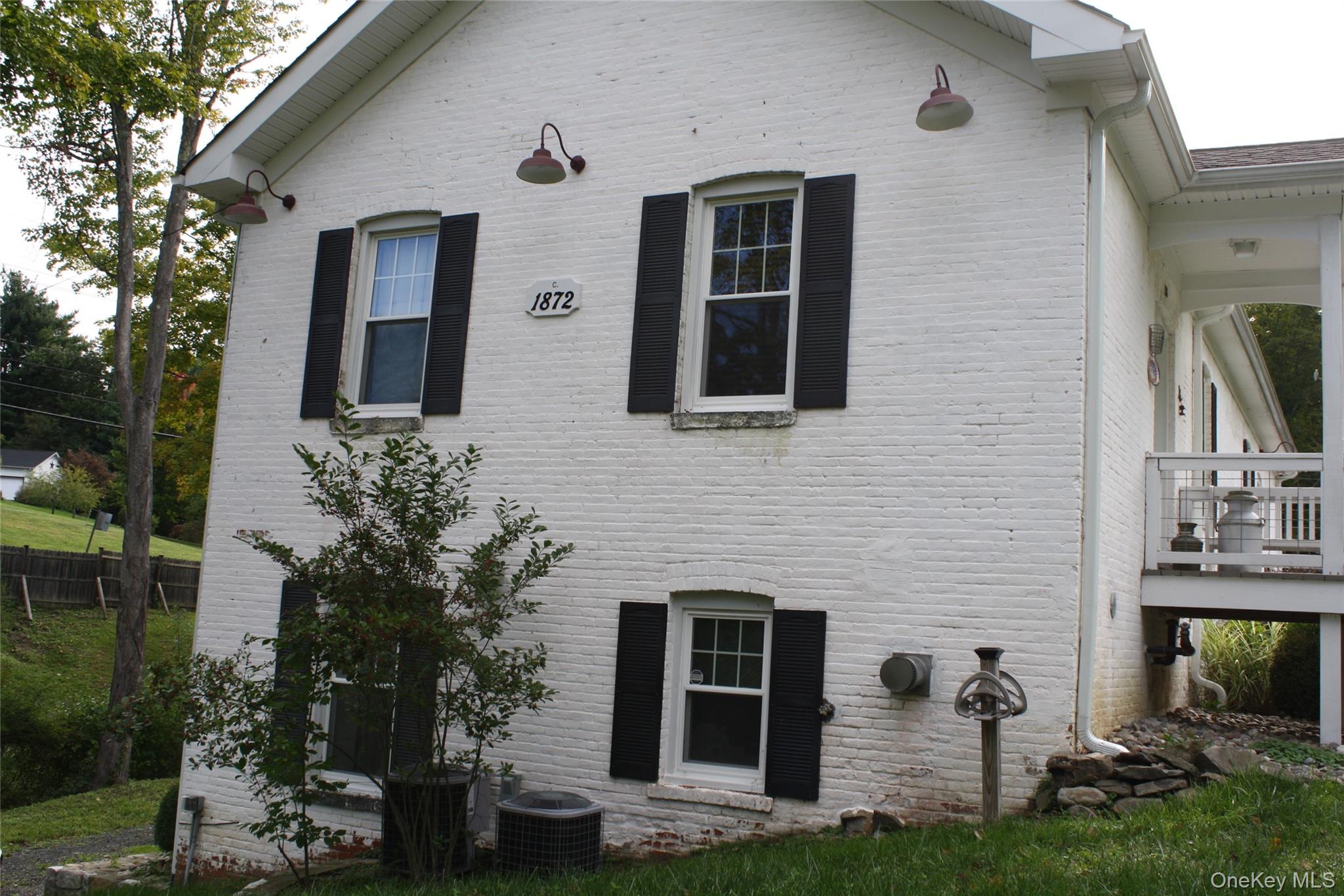 18 Bushwick Road – For Sale photo 4