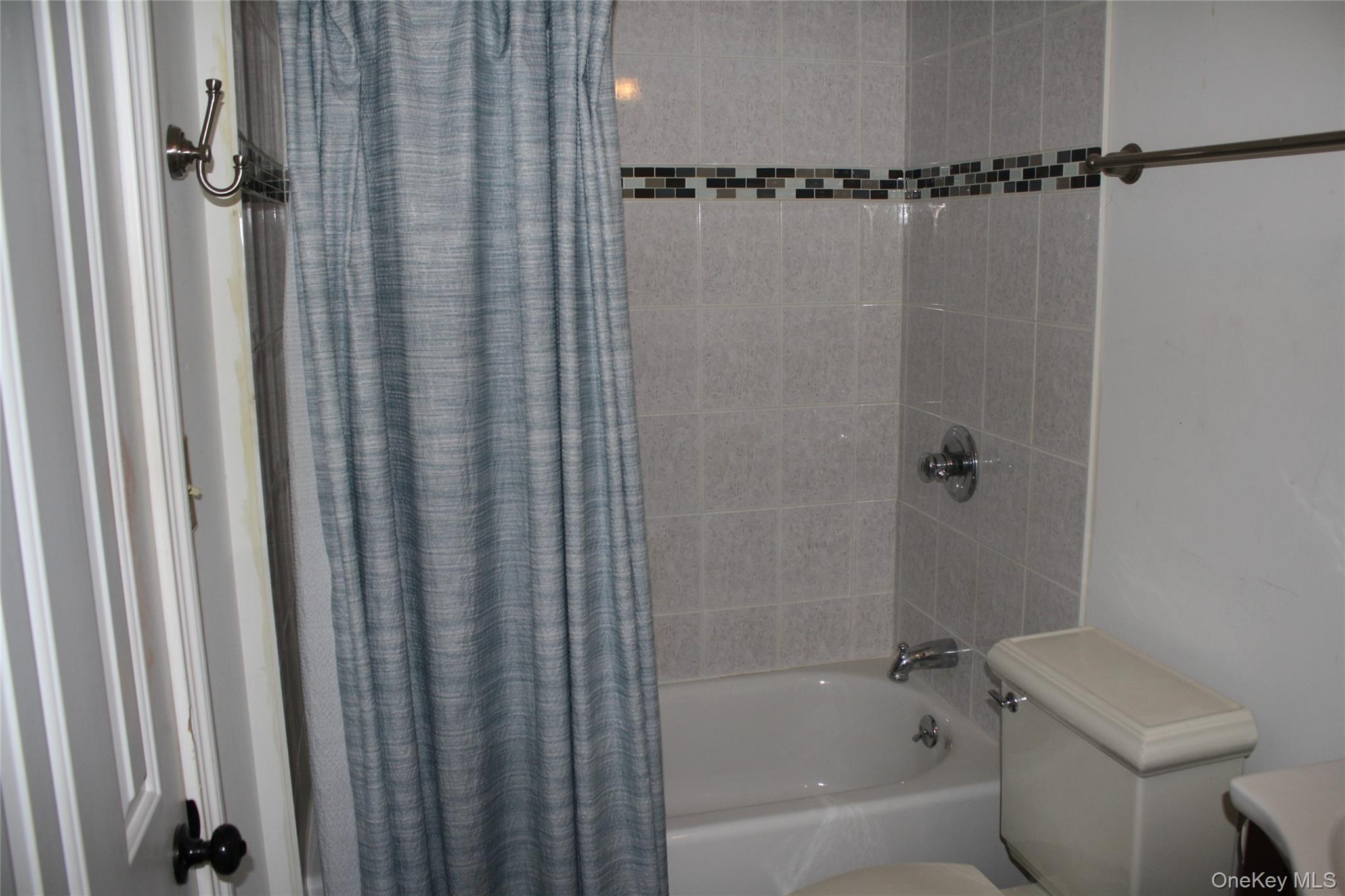 18 Bushwick Road – For Sale photo 18