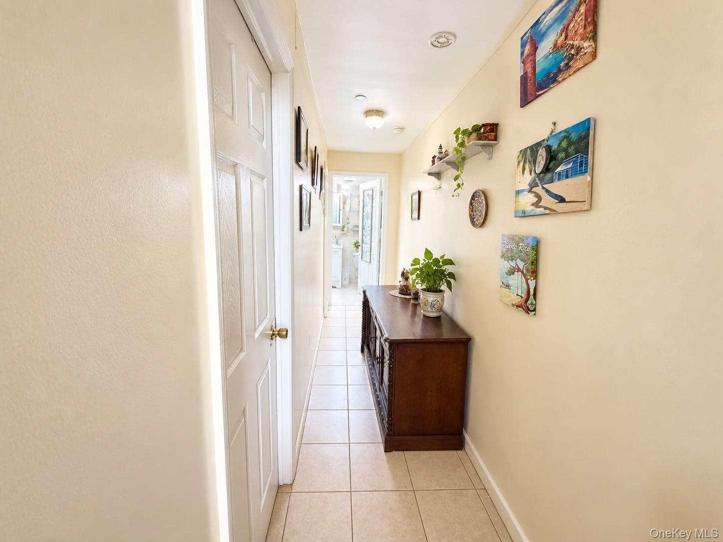 2135 Crotona Avenue, Unit 2B photo 4