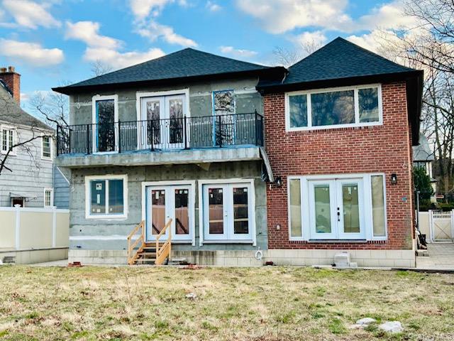 175-25 Devonshire Road – For Sale