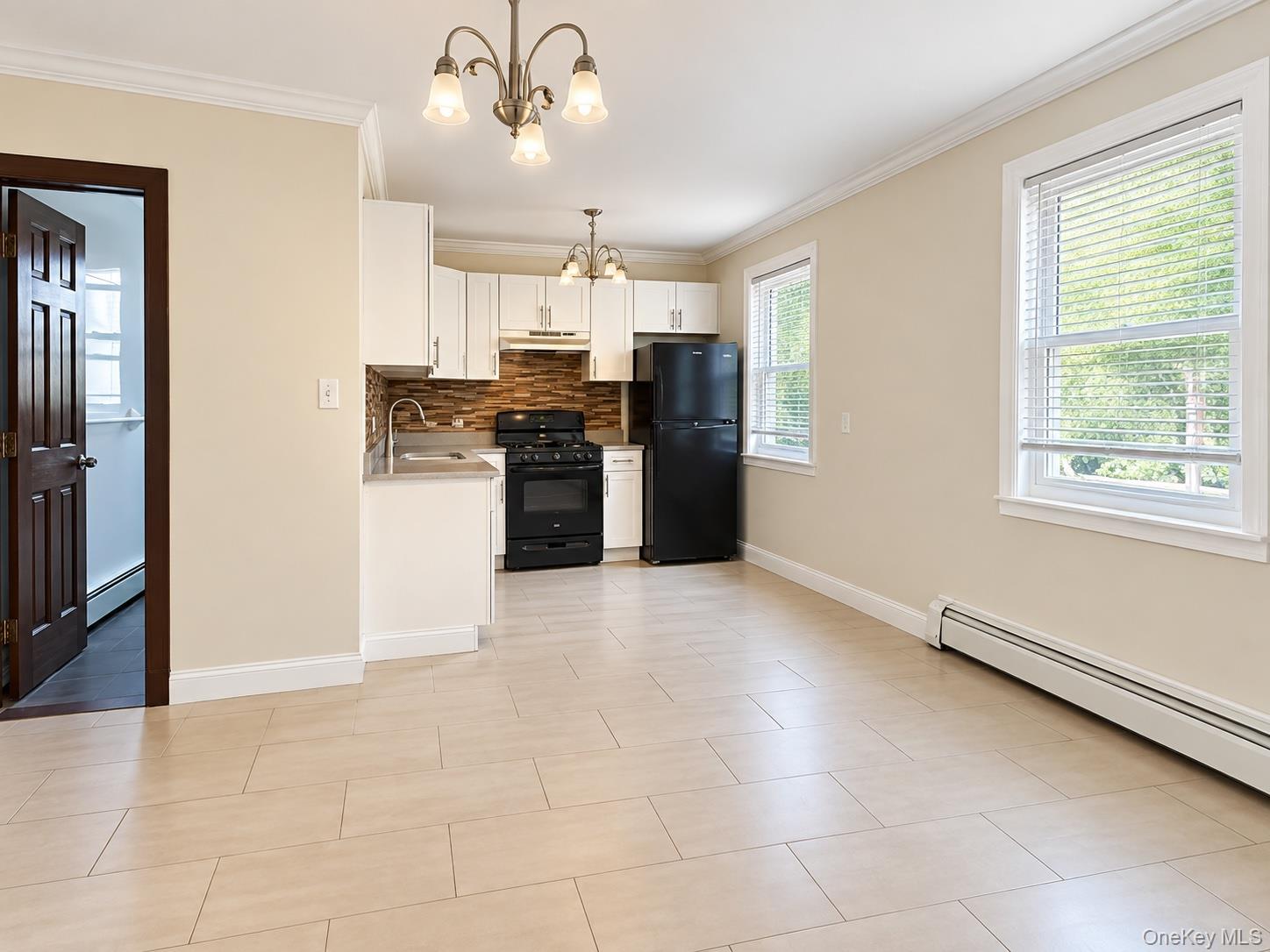 14035 183rd Street – For Rent photo 2