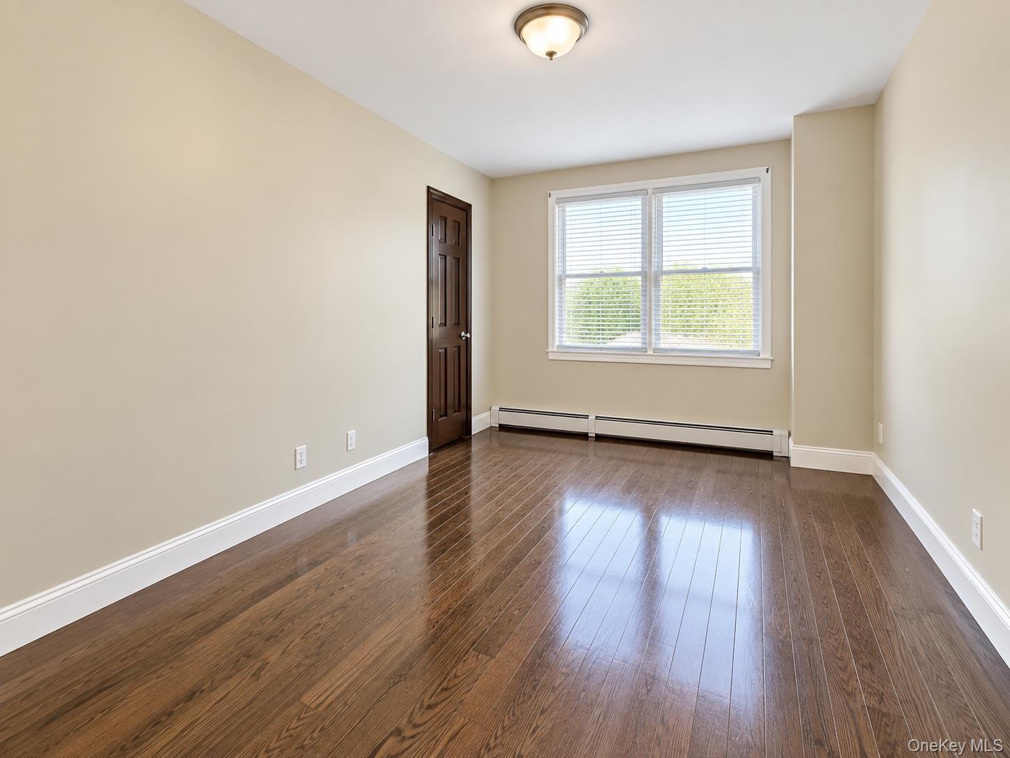 14035 183rd Street – For Rent photo 6
