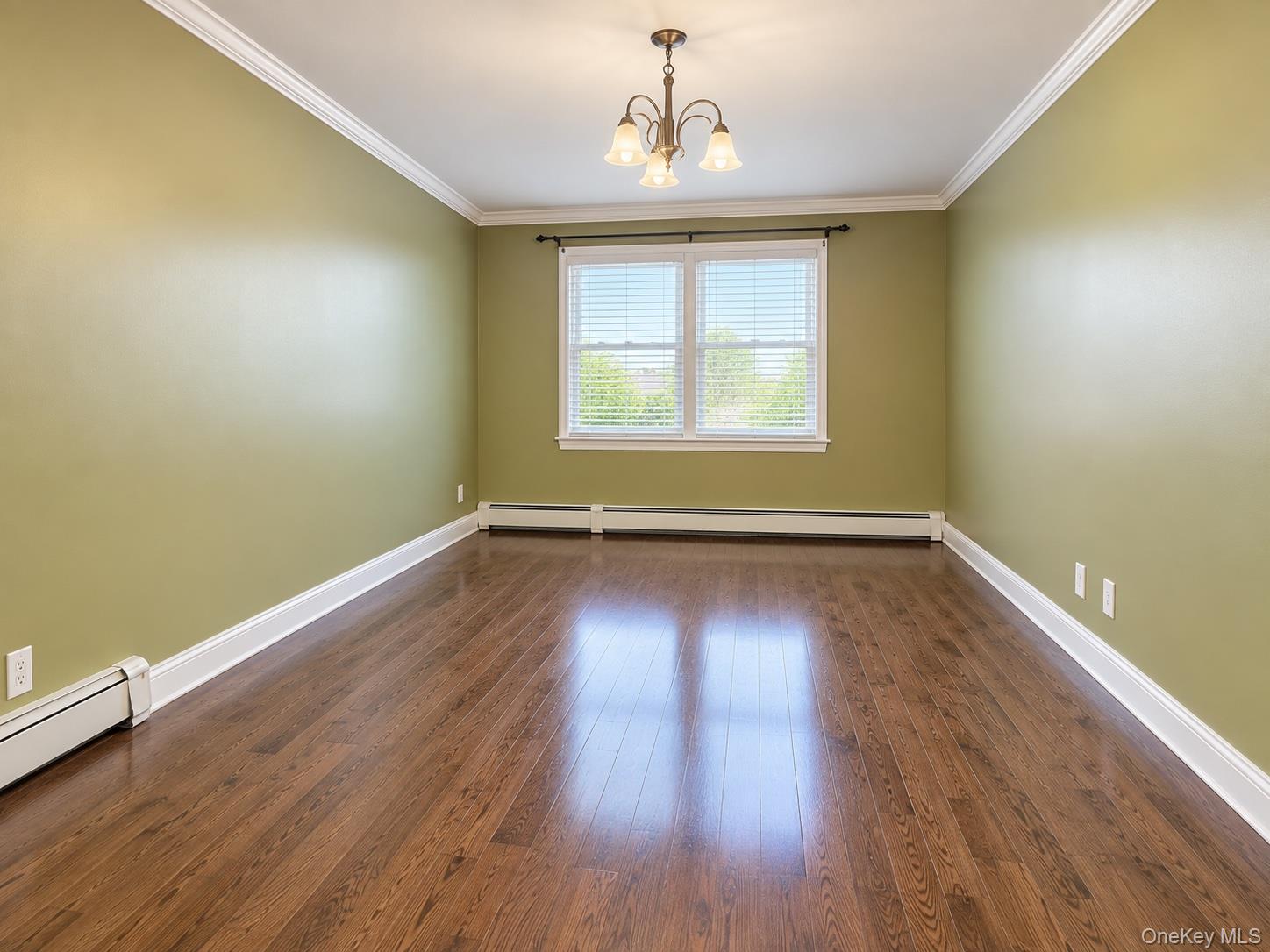14035 183rd Street – For Rent photo 3
