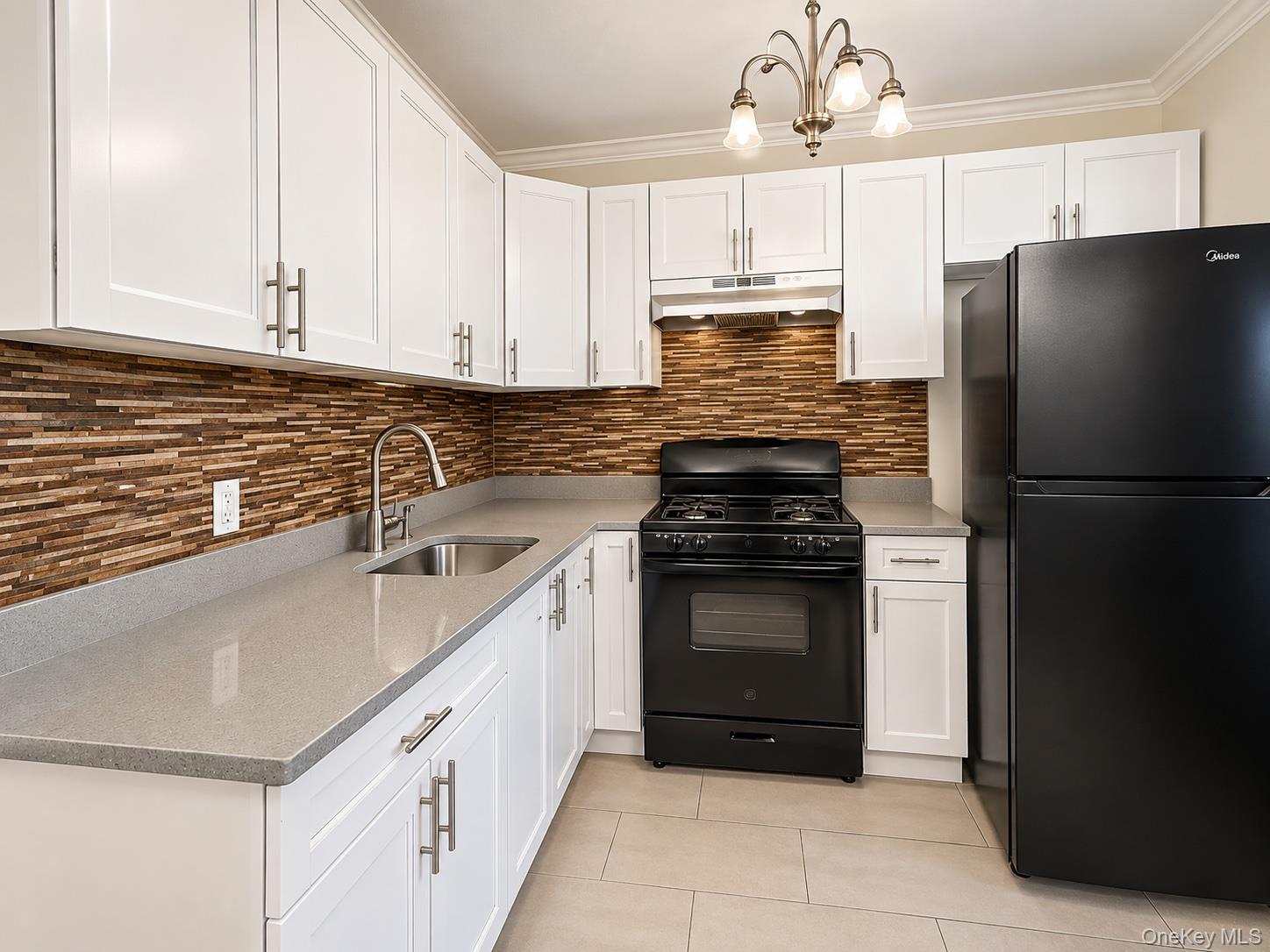14035 183rd Street – For Rent