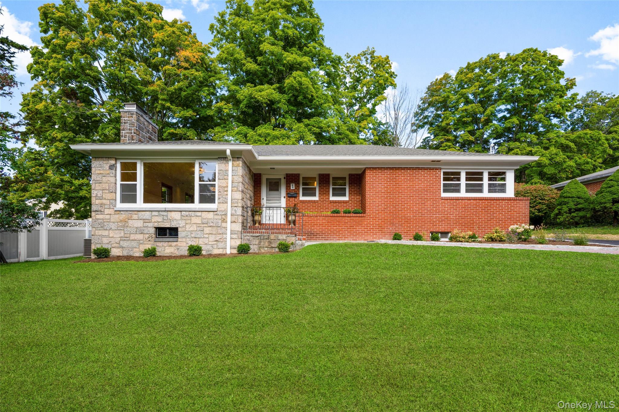 1 Craigside Drive – For Sale photo 2