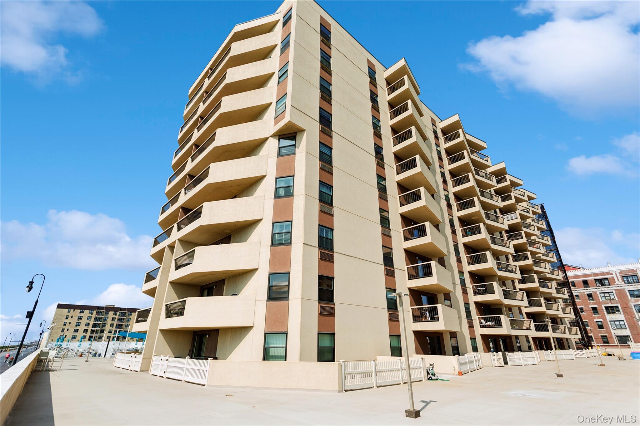 360 Shore, Unit 7L photo 2