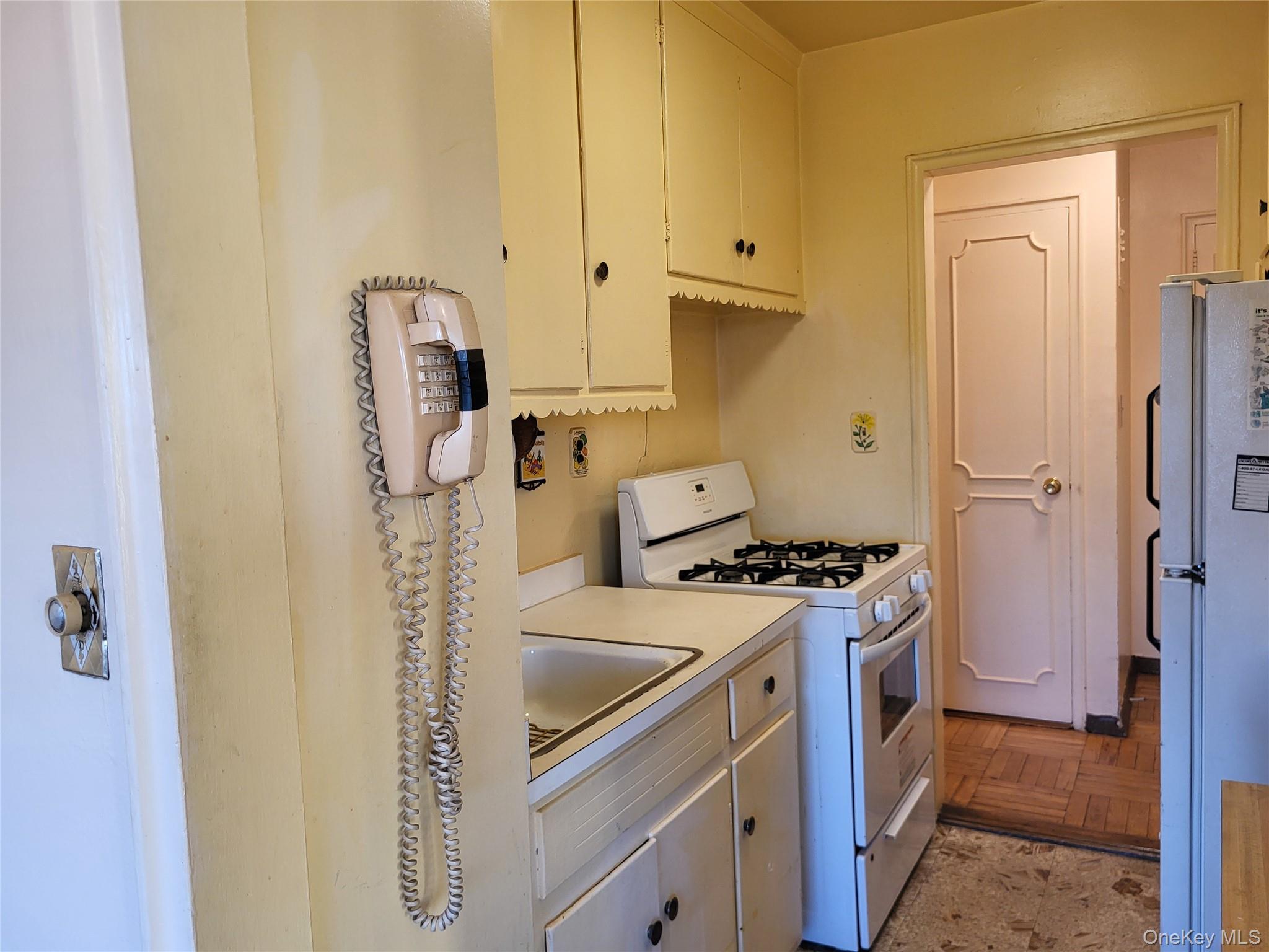 3131 Grand Concourse, Unit 8H photo 17