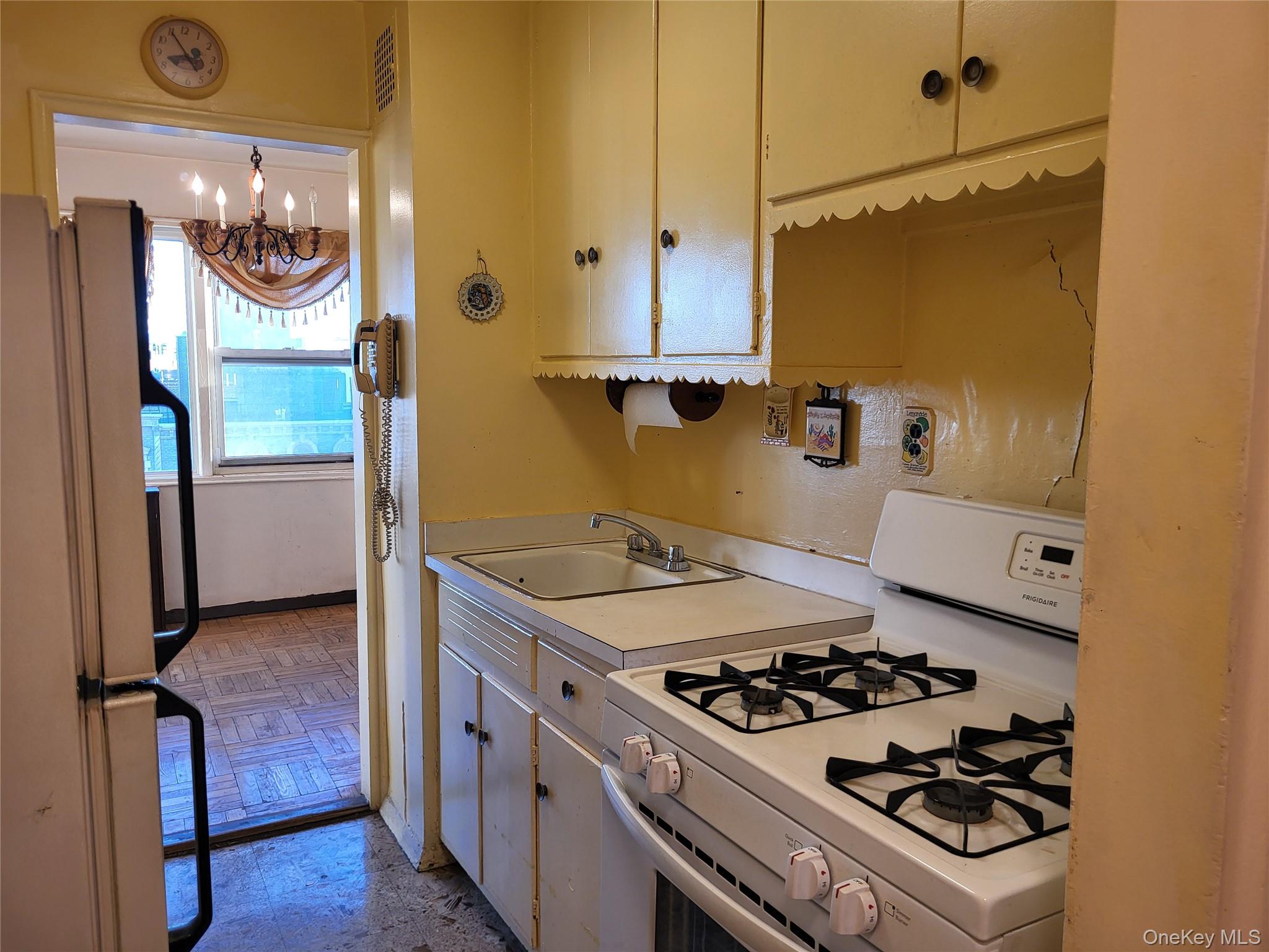 3131 Grand Concourse, Unit 8H photo 15