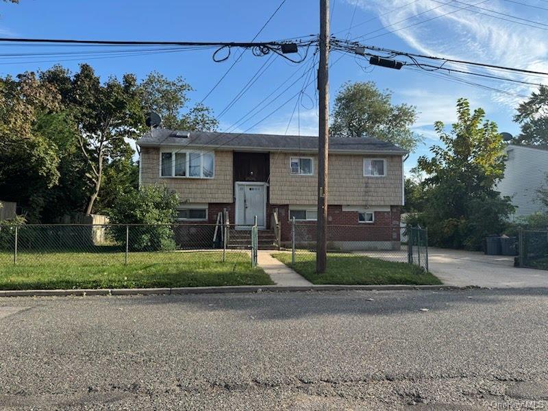270 Elmore Street – For Sale