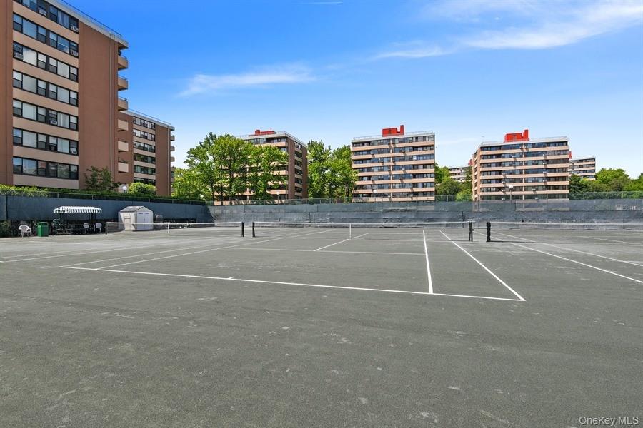 166-26 Powells Cove Boulevard, Unit 3D photo 24
