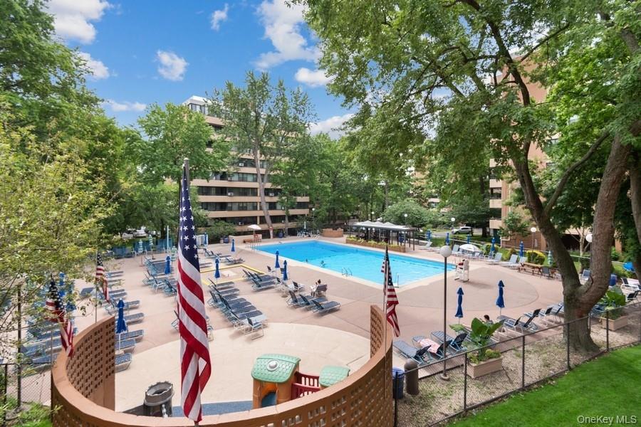 166-26 Powells Cove Boulevard, Unit 3D photo 23