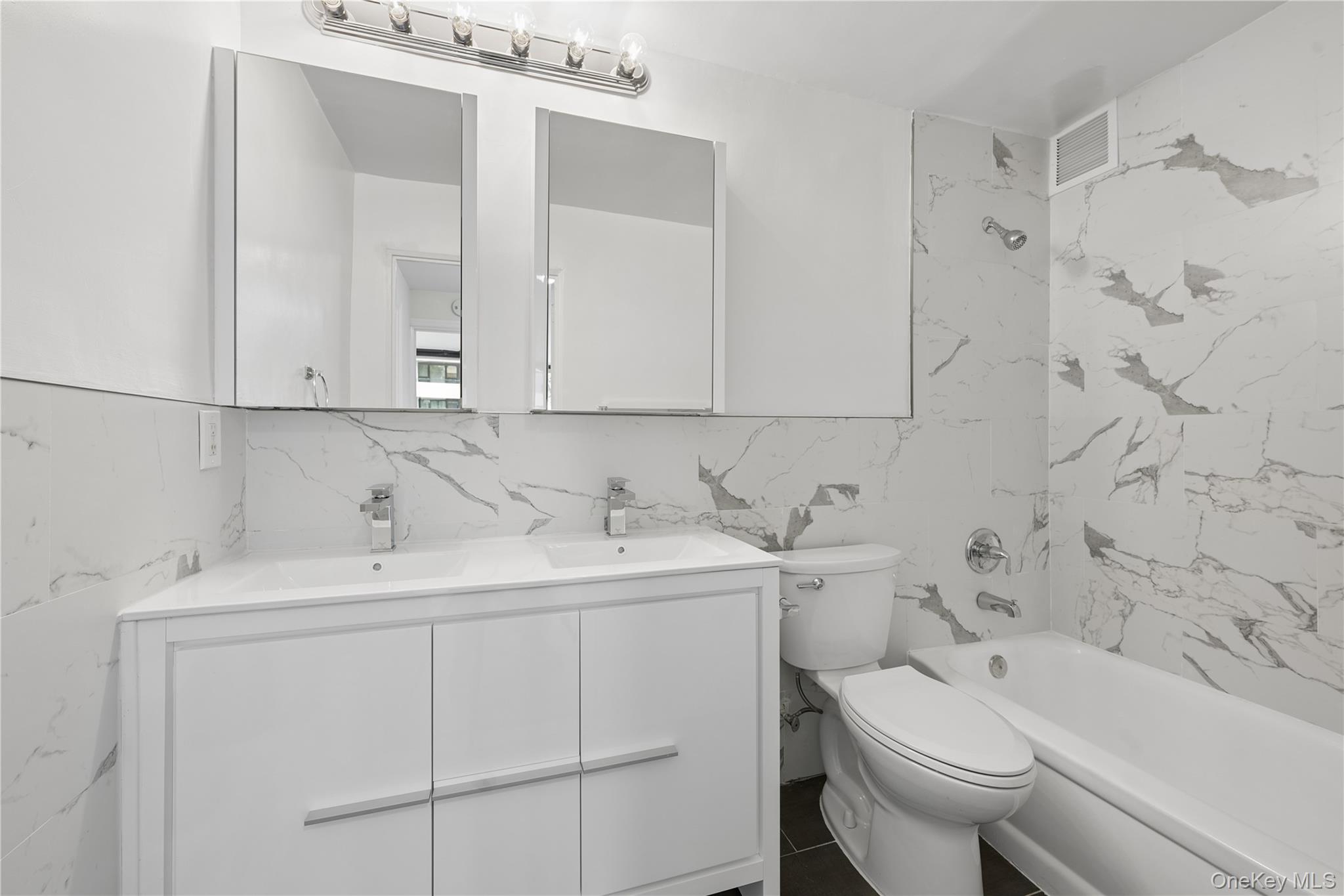 166-26 Powells Cove Boulevard, Unit 3D photo 14