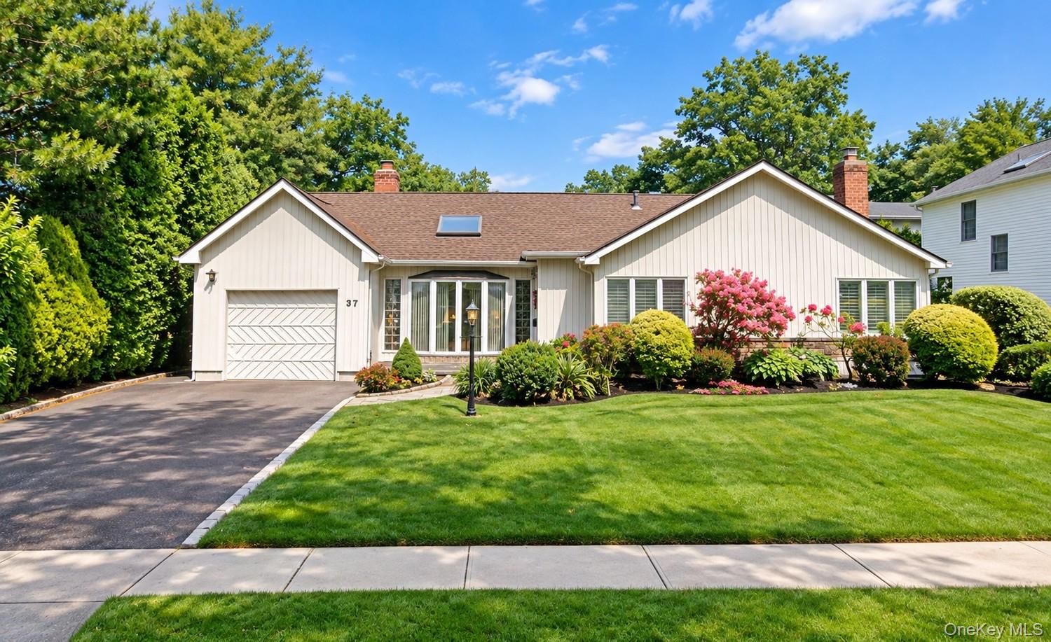 37 Linden Street – For Sale