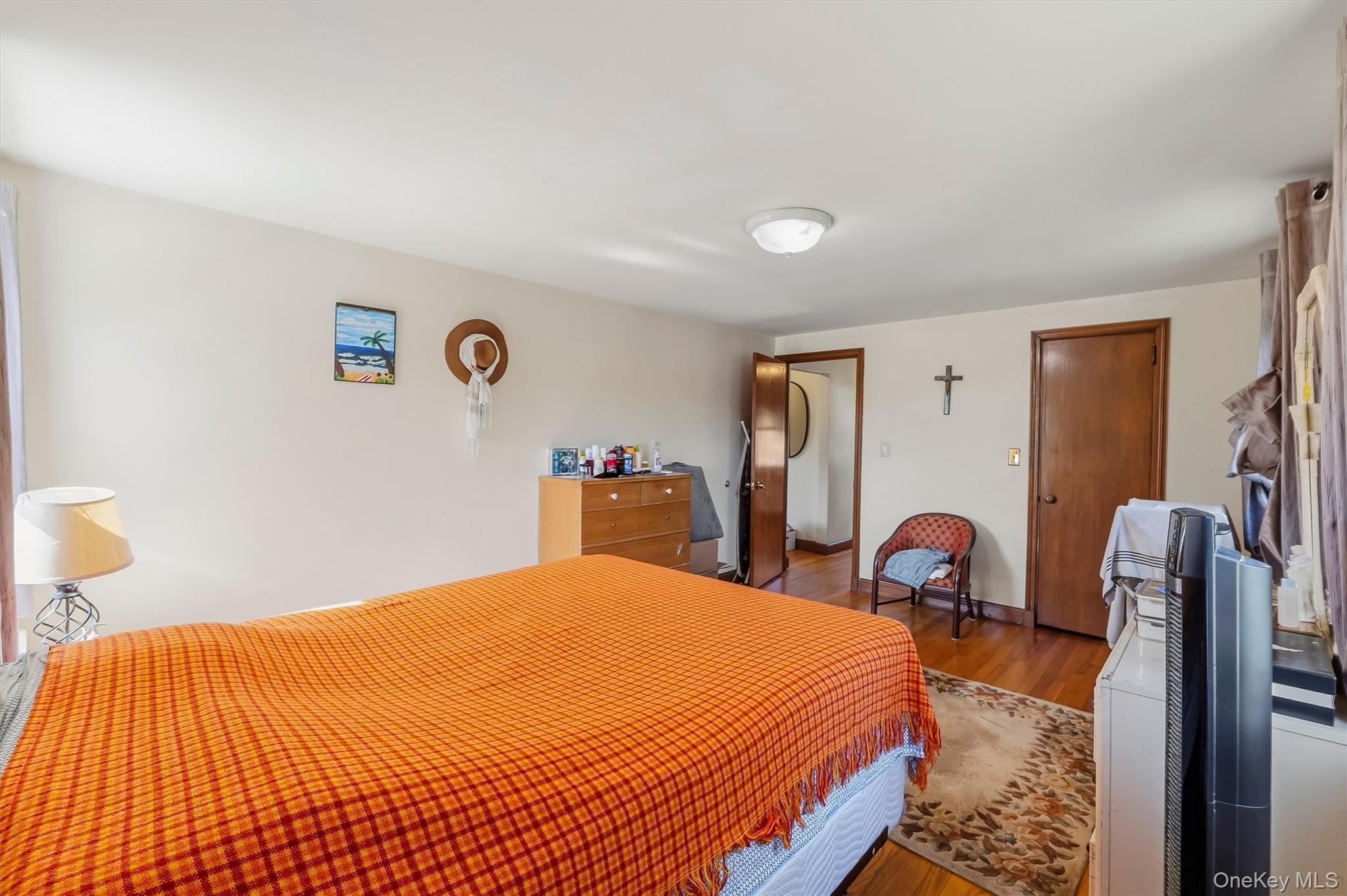 176 Broadway – For Sale photo 15