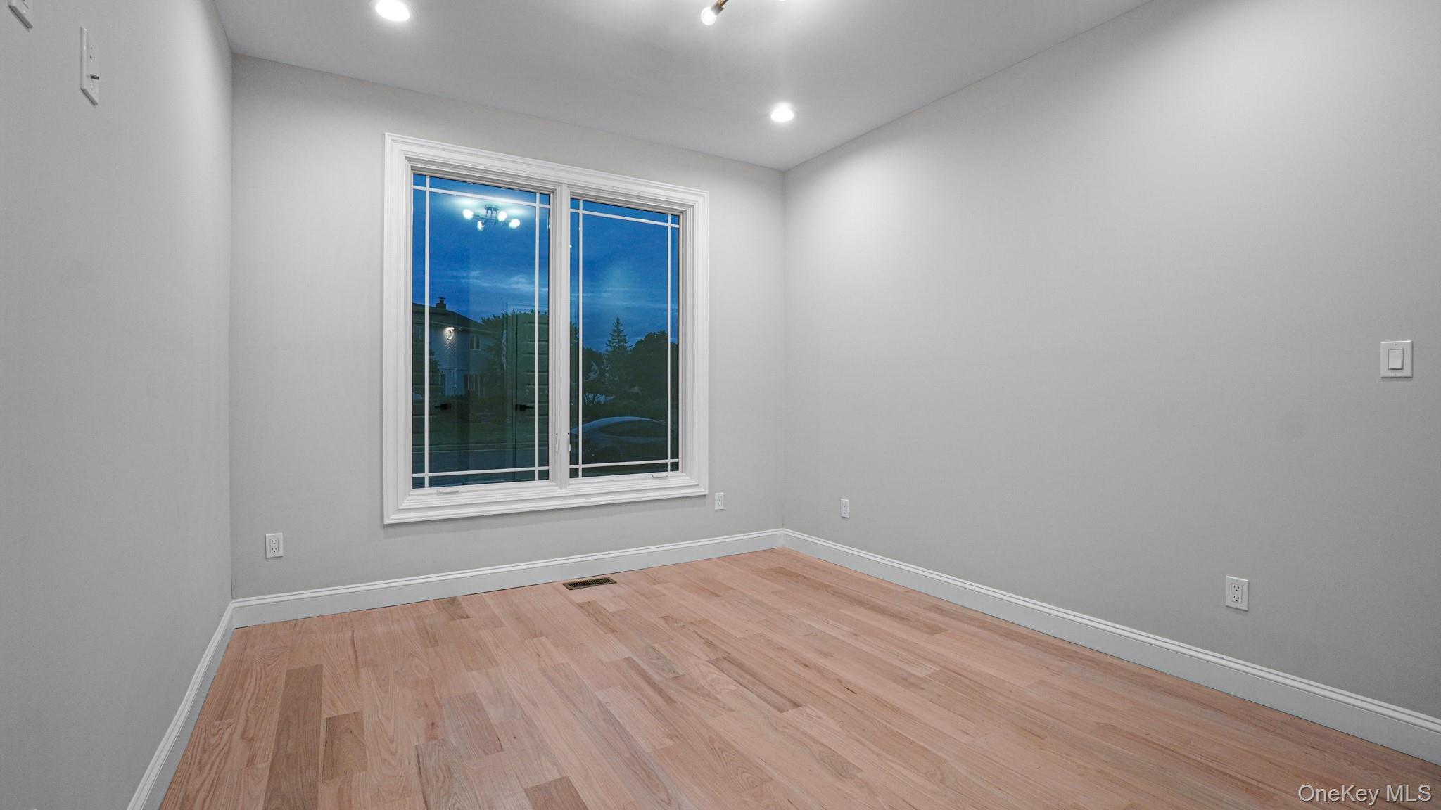 940 Southern Drive – For Sale photo 23