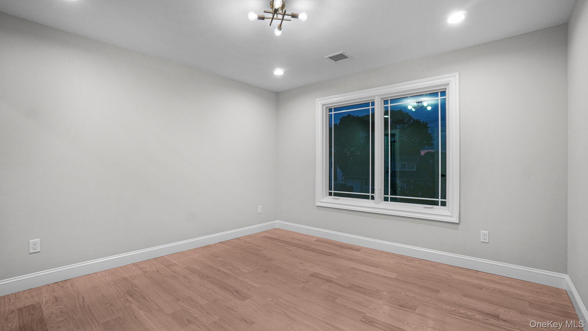 940 Southern Drive – For Sale photo 25
