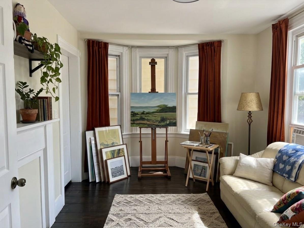 169 Beekman Avenue – For Rent photo 2