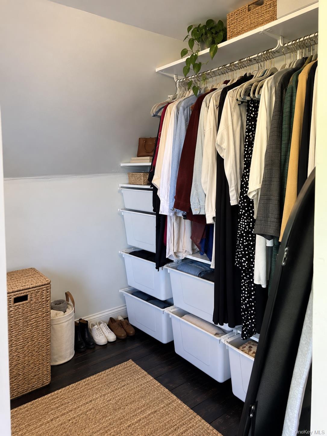 169 Beekman Avenue – For Rent photo 9