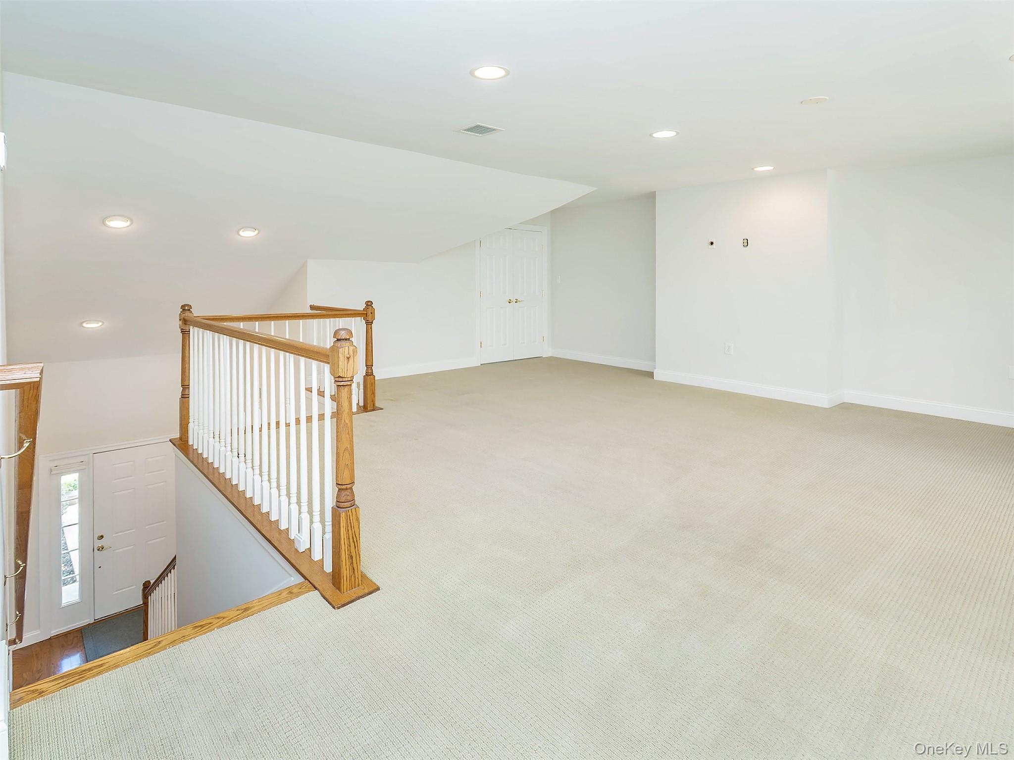 194 Pond View Drive, Unit 387 photo 27