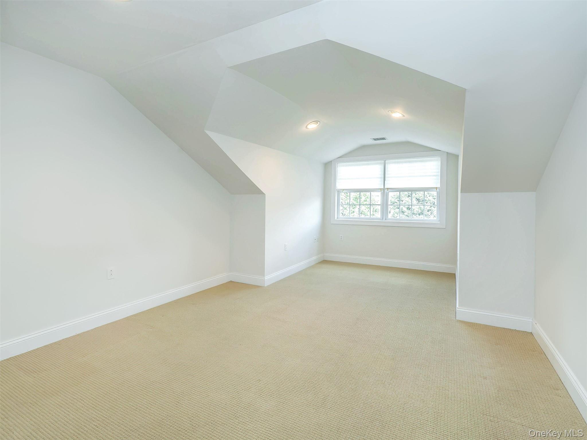 194 Pond View Drive, Unit 387 photo 33