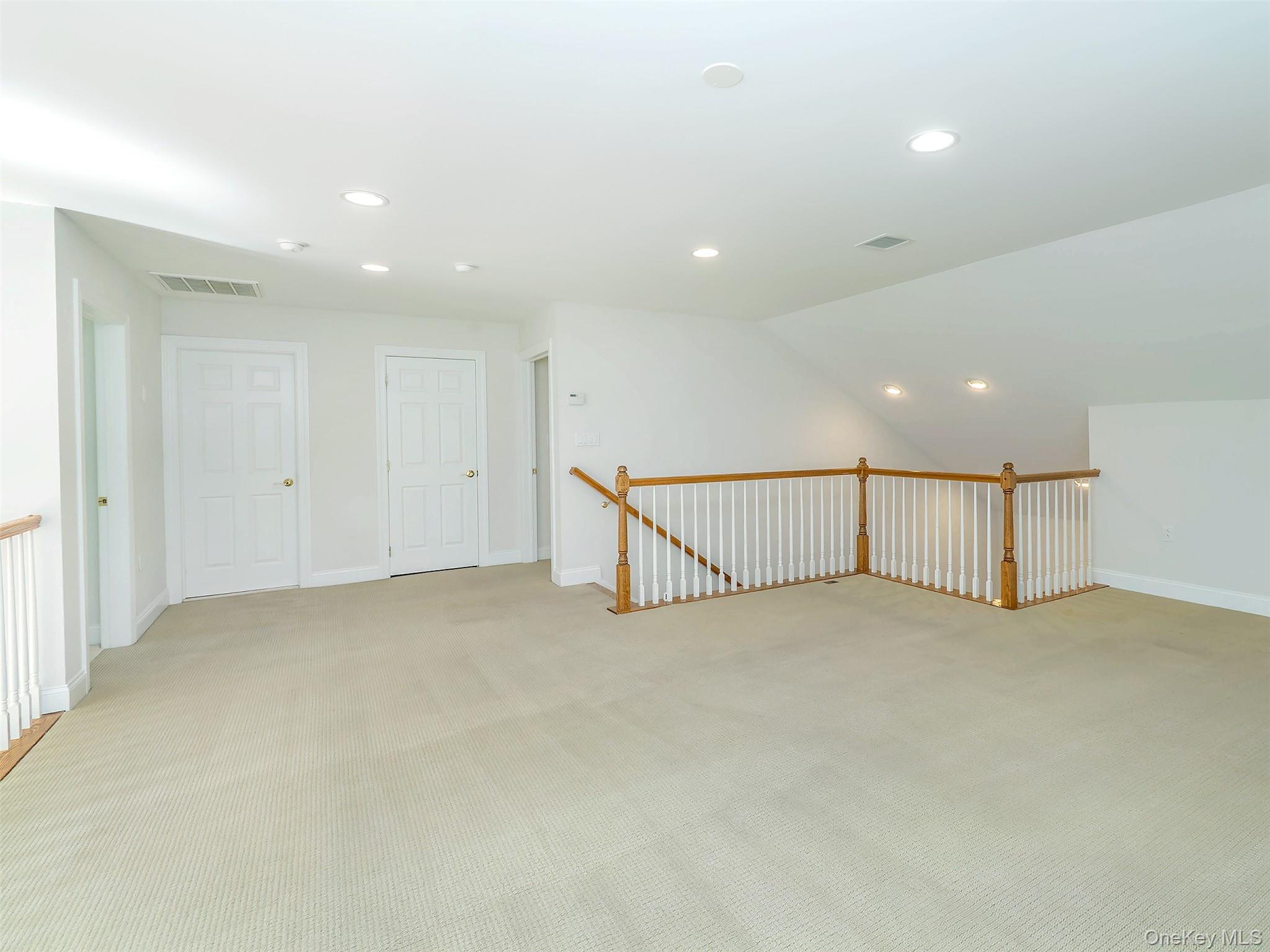 194 Pond View Drive, Unit 387 photo 31
