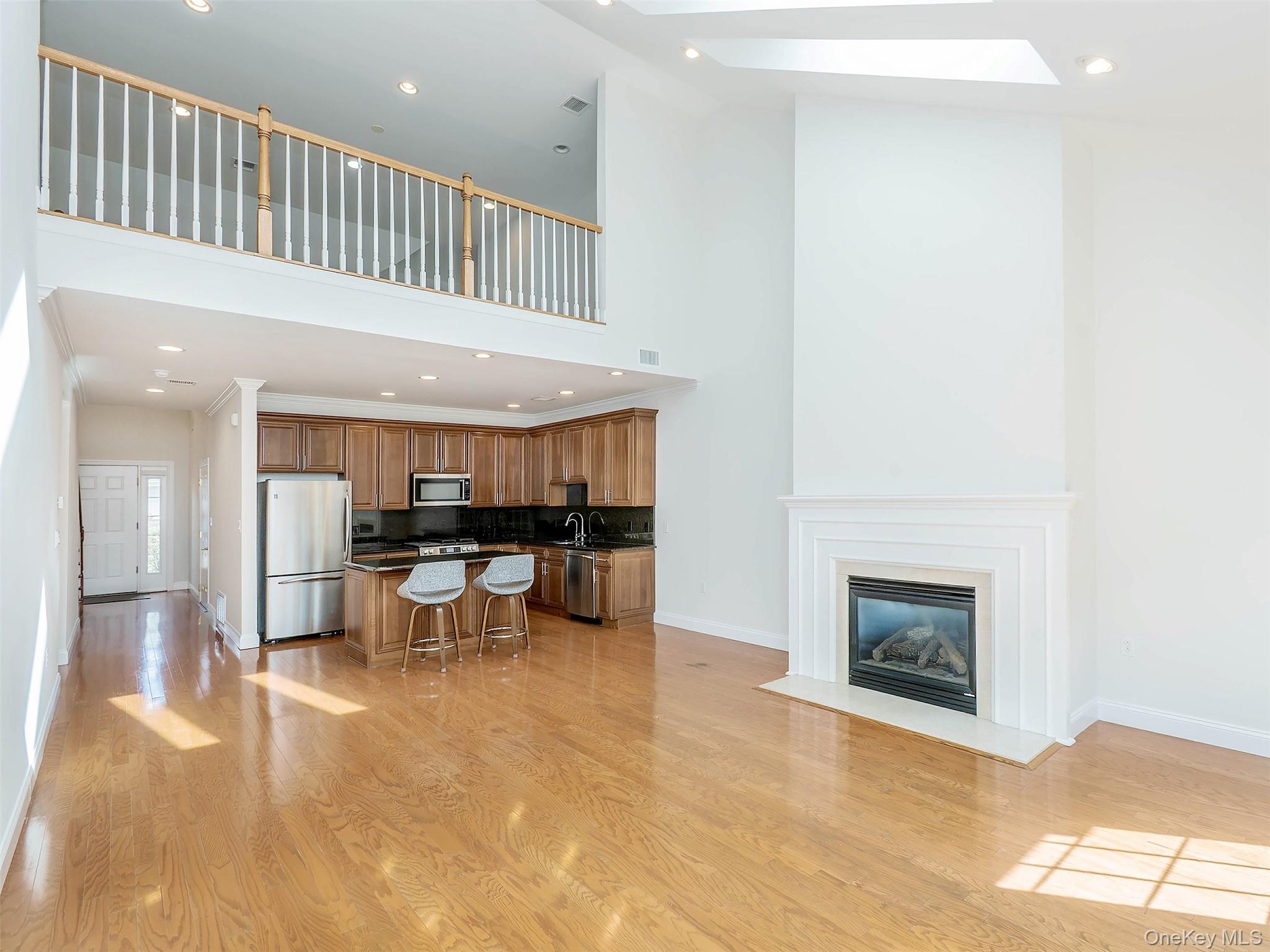 194 Pond View Drive, Unit 387 photo 16