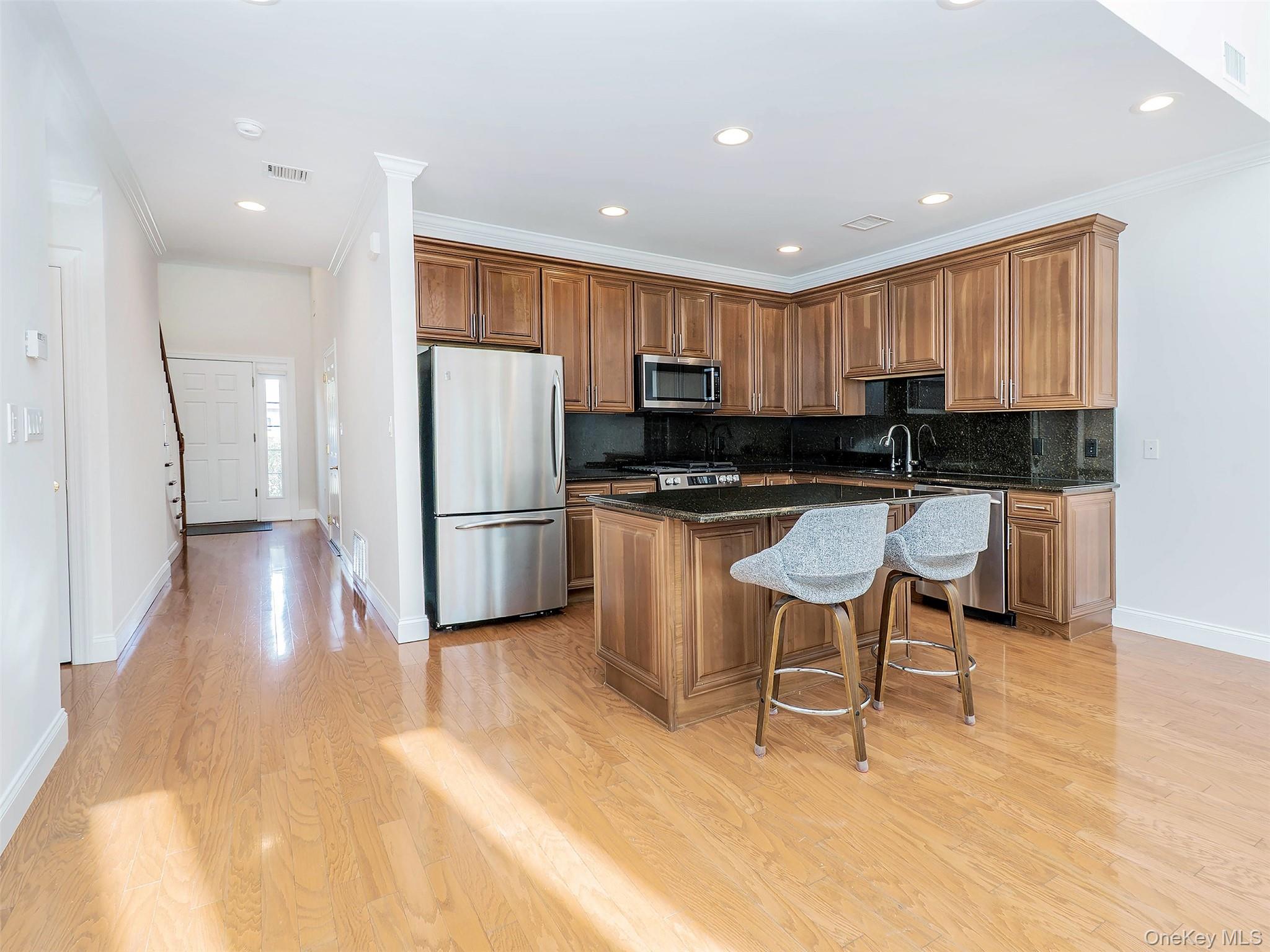 194 Pond View Drive, Unit 387 photo 11