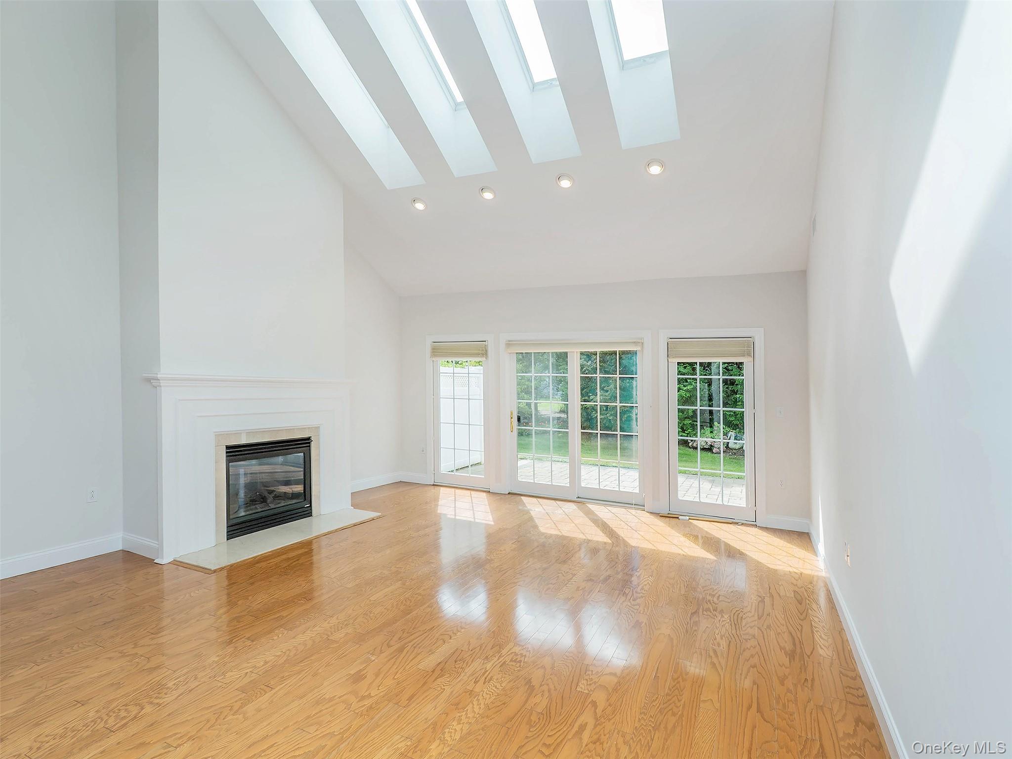 194 Pond View Drive, Unit 387 photo 17