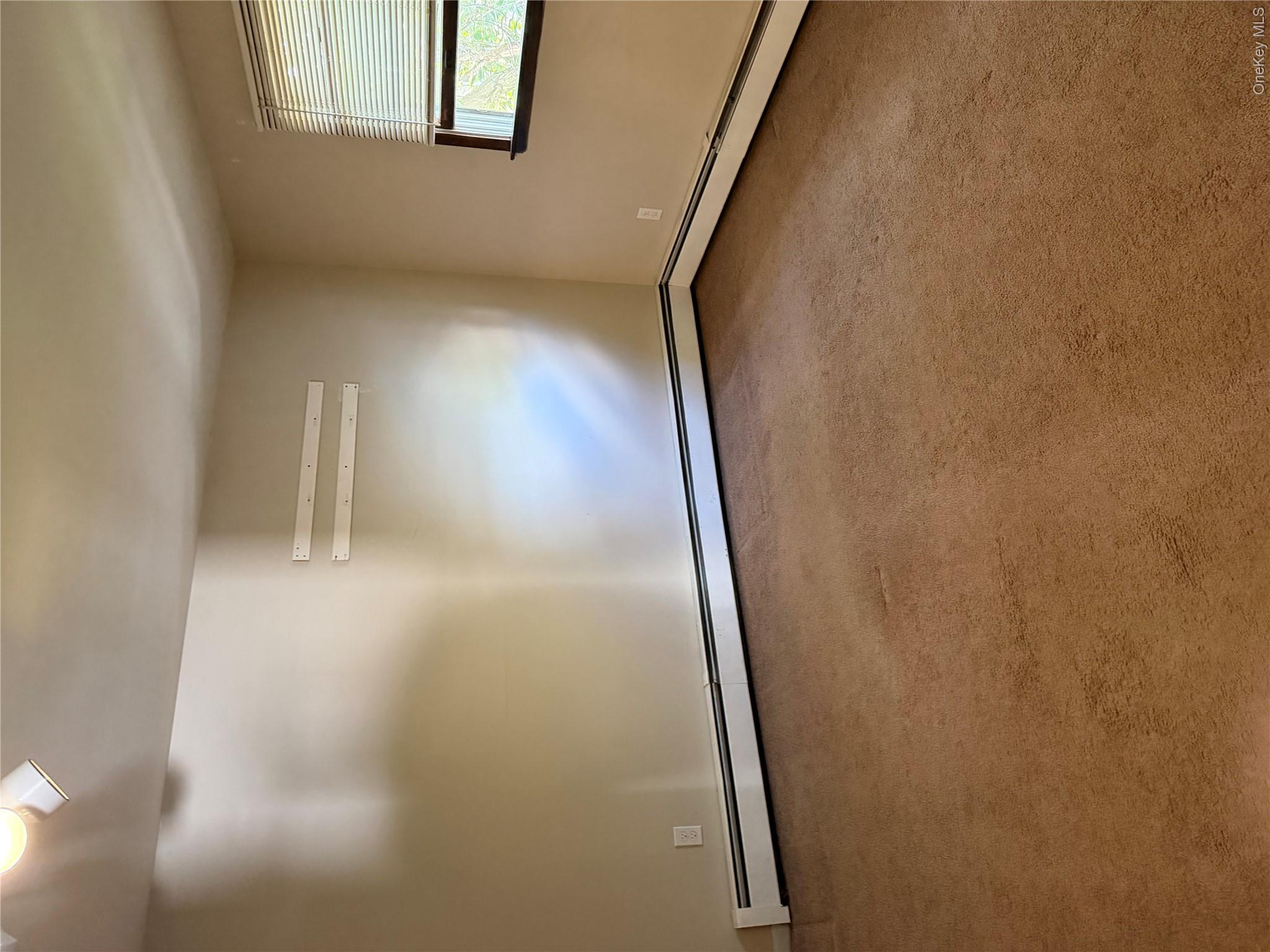 15 Fifth Avenue – For Rent photo 2