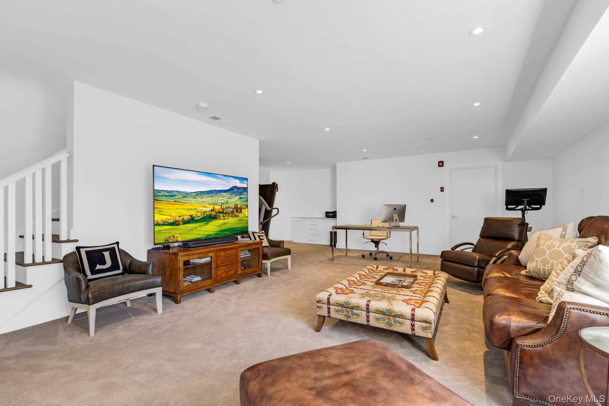 15 Honeysuckle Lane – For Sale photo 32