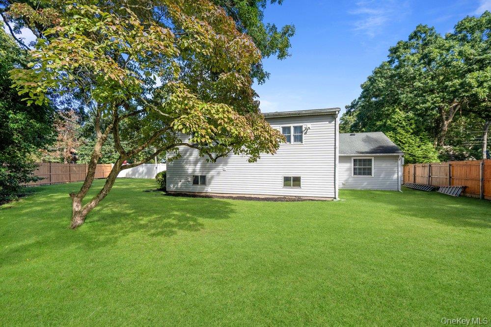 22 Half Moon Pond Road – For Sale photo 9