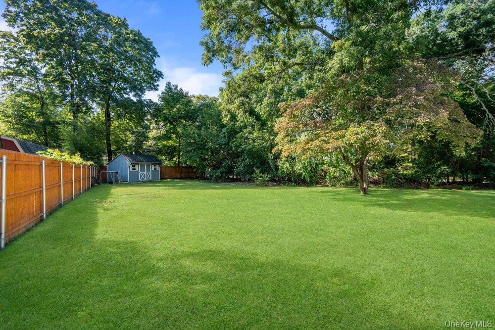 22 Half Moon Pond Road – For Sale photo 10