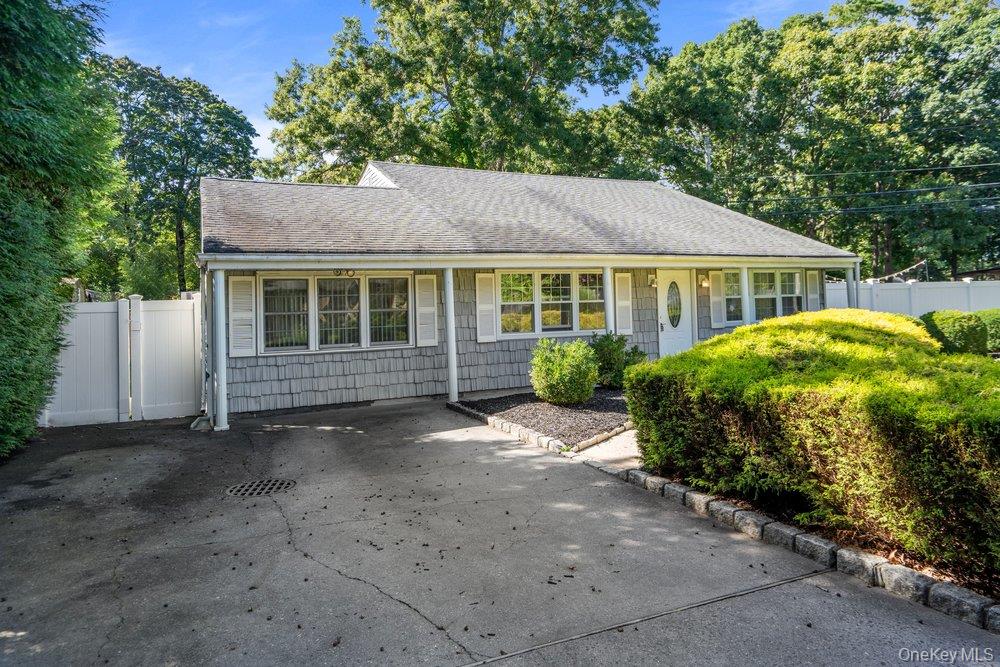 22 Half Moon Pond Road – For Sale photo 6