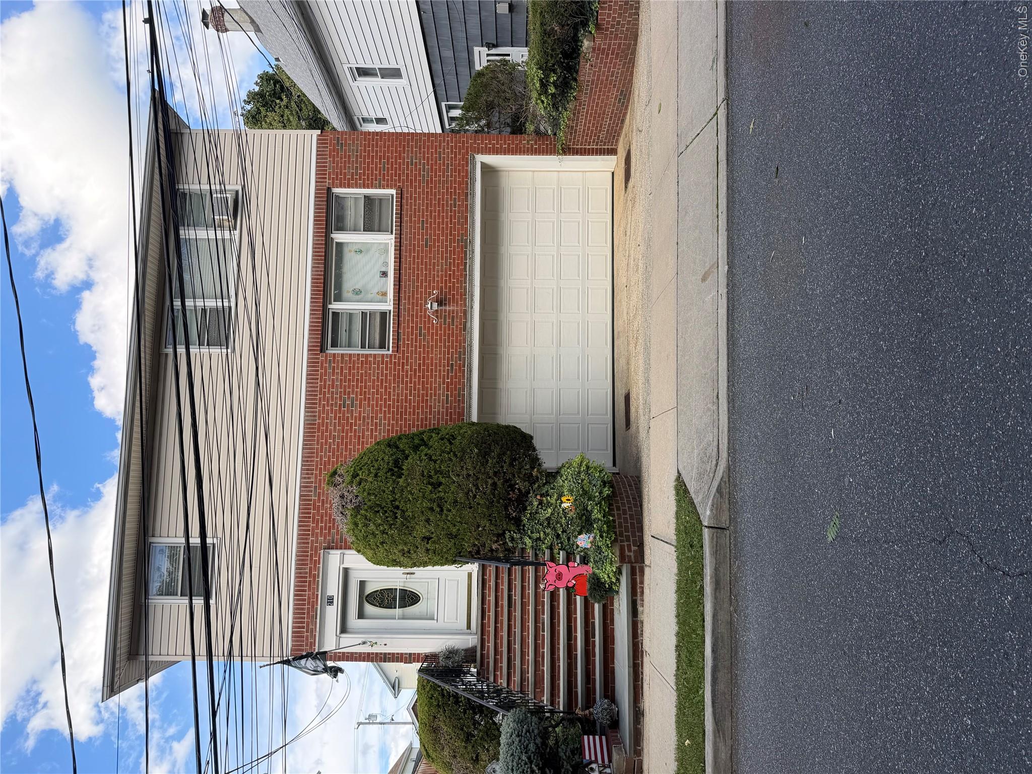 210 Orchard Street – For Rent
