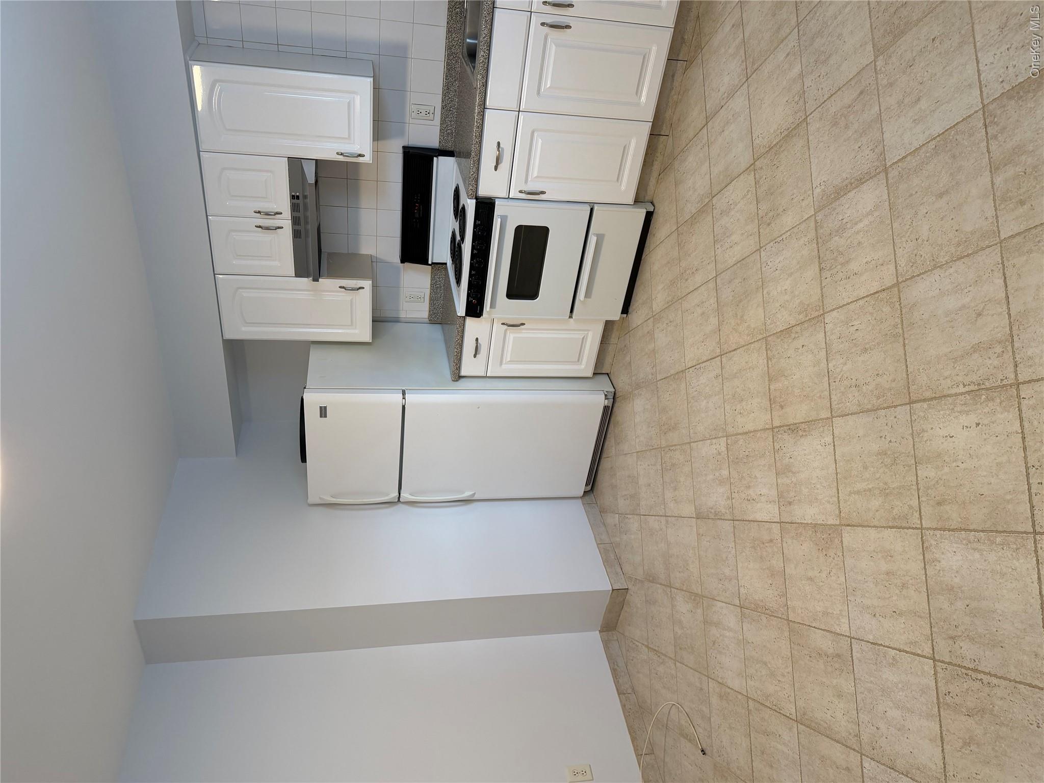 210 Orchard Street – For Rent photo 3
