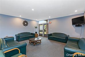 18L Hastings Court – For Sale photo 7