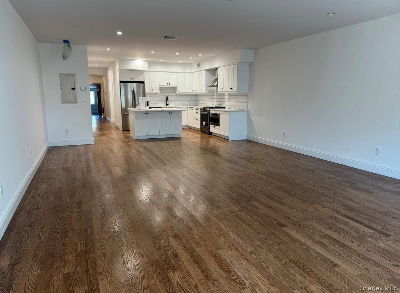 303 Main Street – For Rent photo 6