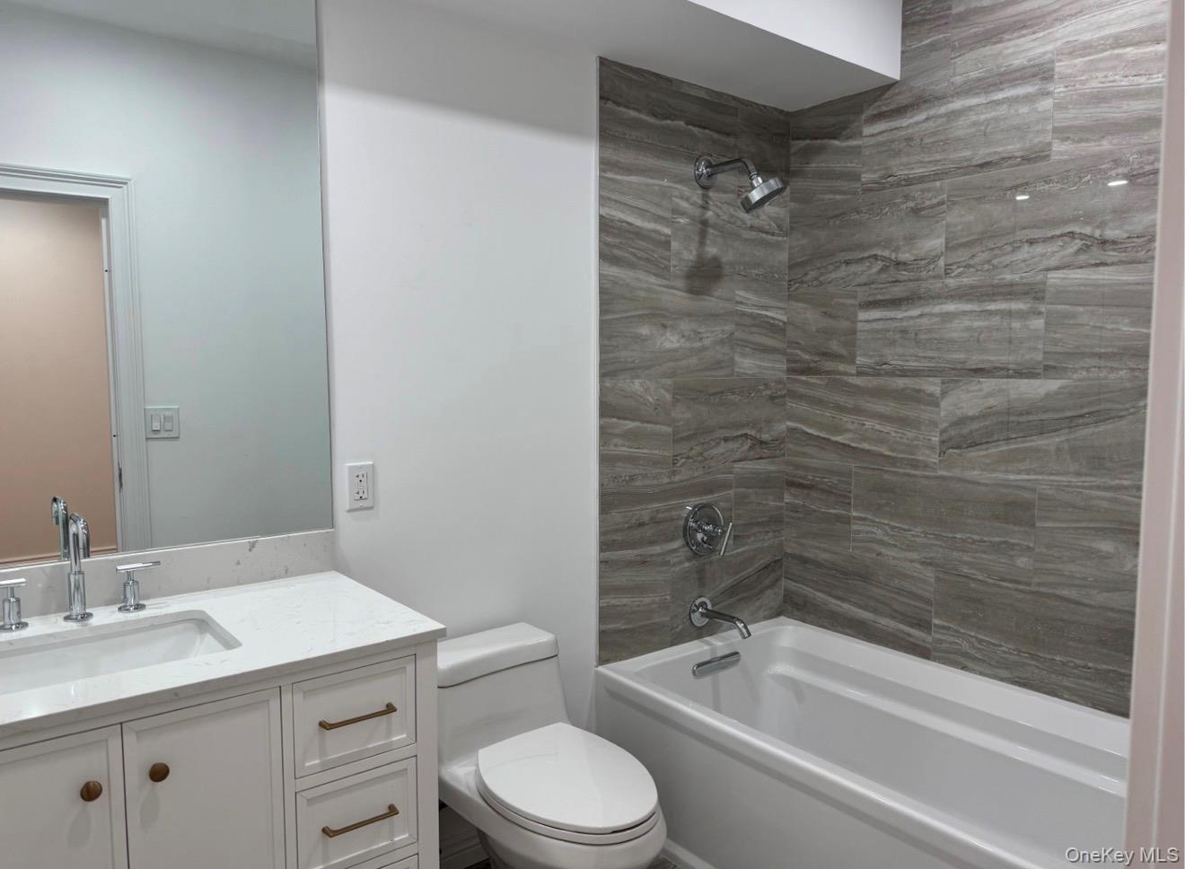 303 Main Street – For Rent photo 8