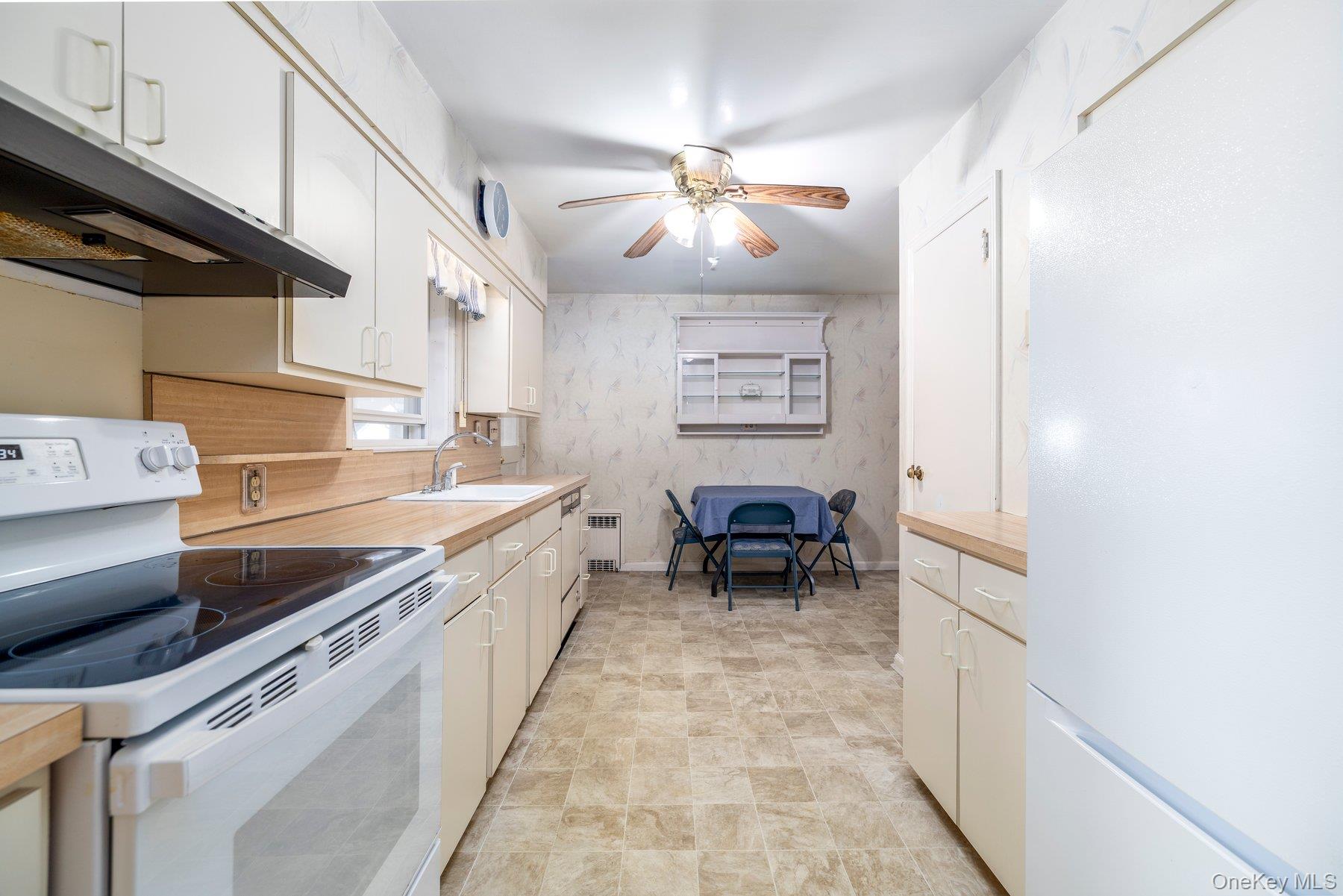 175 E Carpenter Street – For Sale photo 10