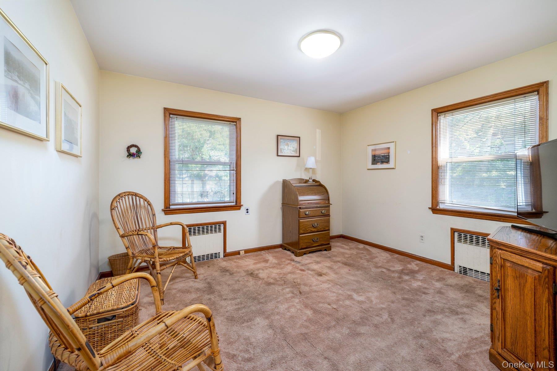 175 E Carpenter Street – For Sale photo 15