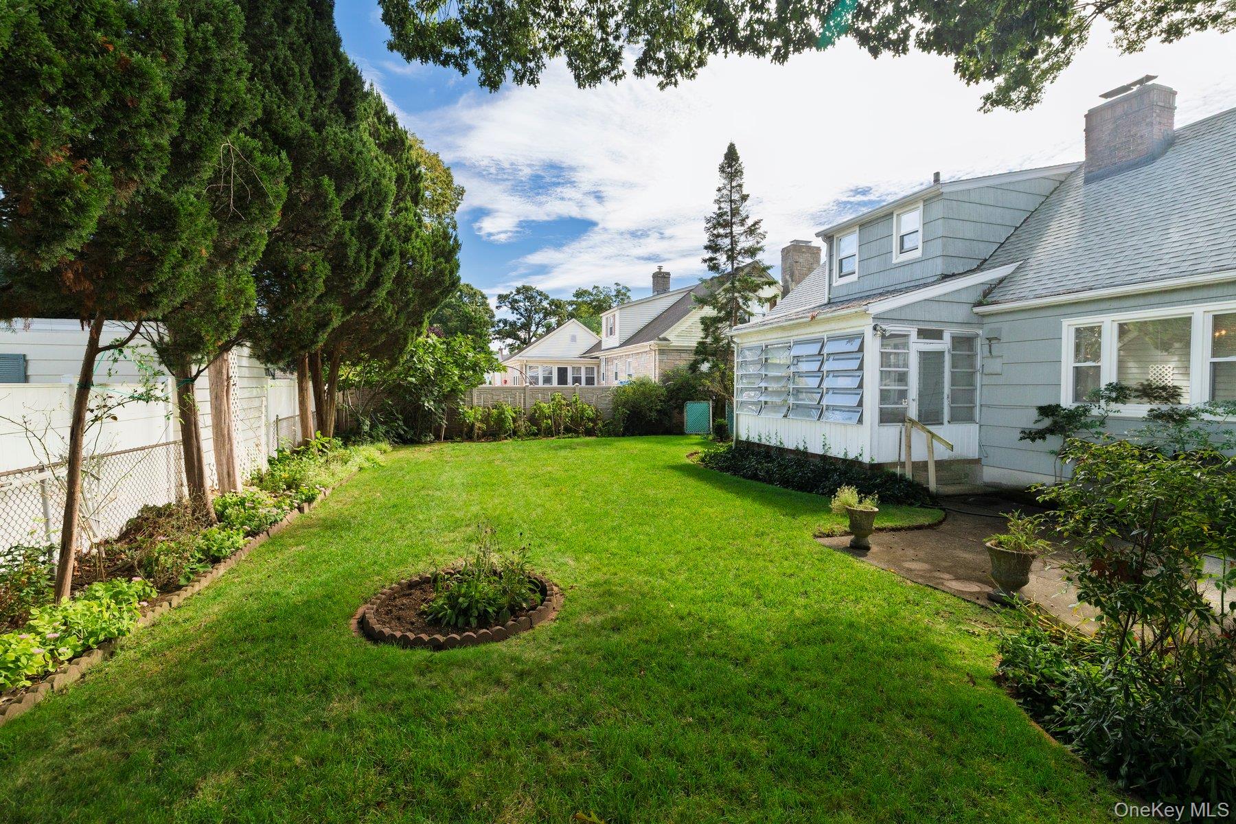 175 E Carpenter Street – For Sale photo 33