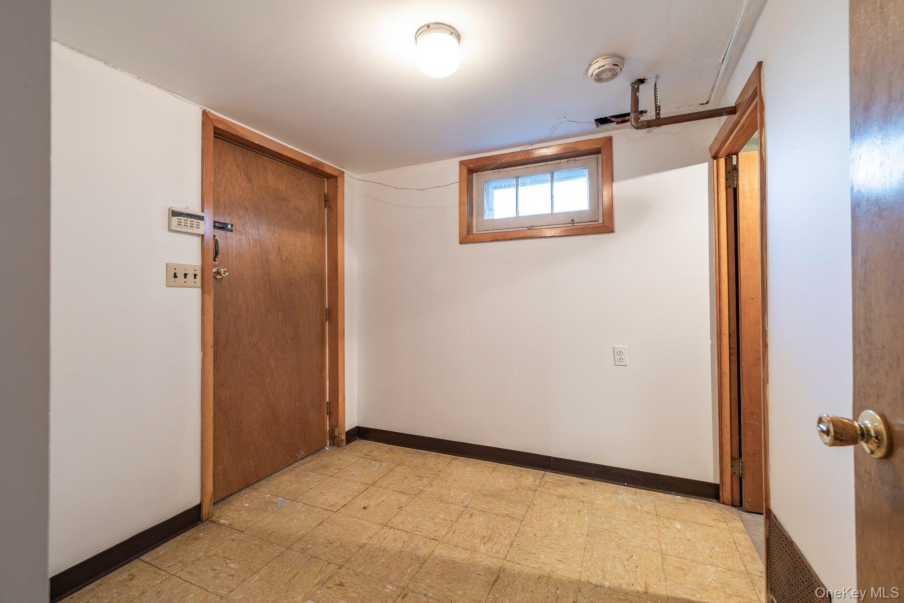 175 E Carpenter Street – For Sale photo 27
