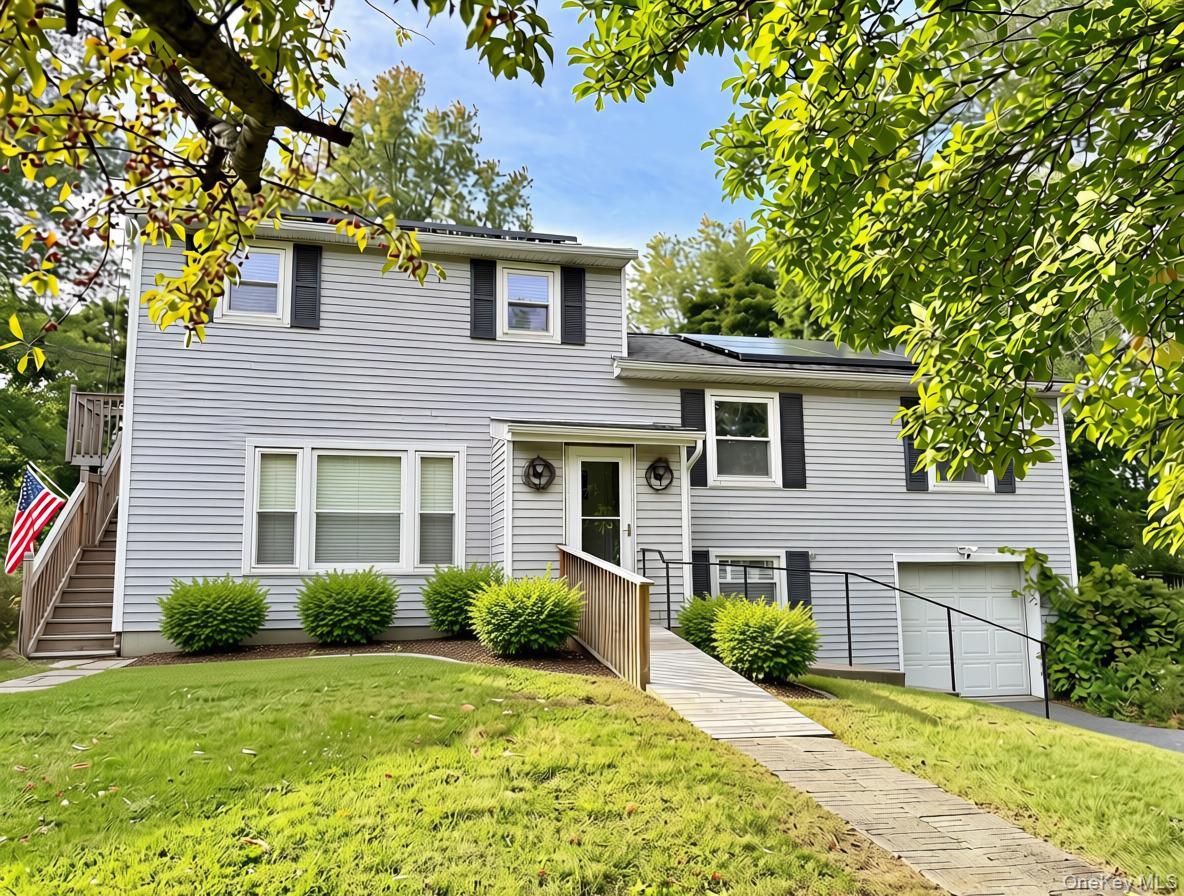 8 Claudia Lane – For Sale