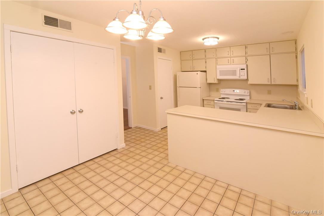 188 Heritage Hills, Unit A photo 10