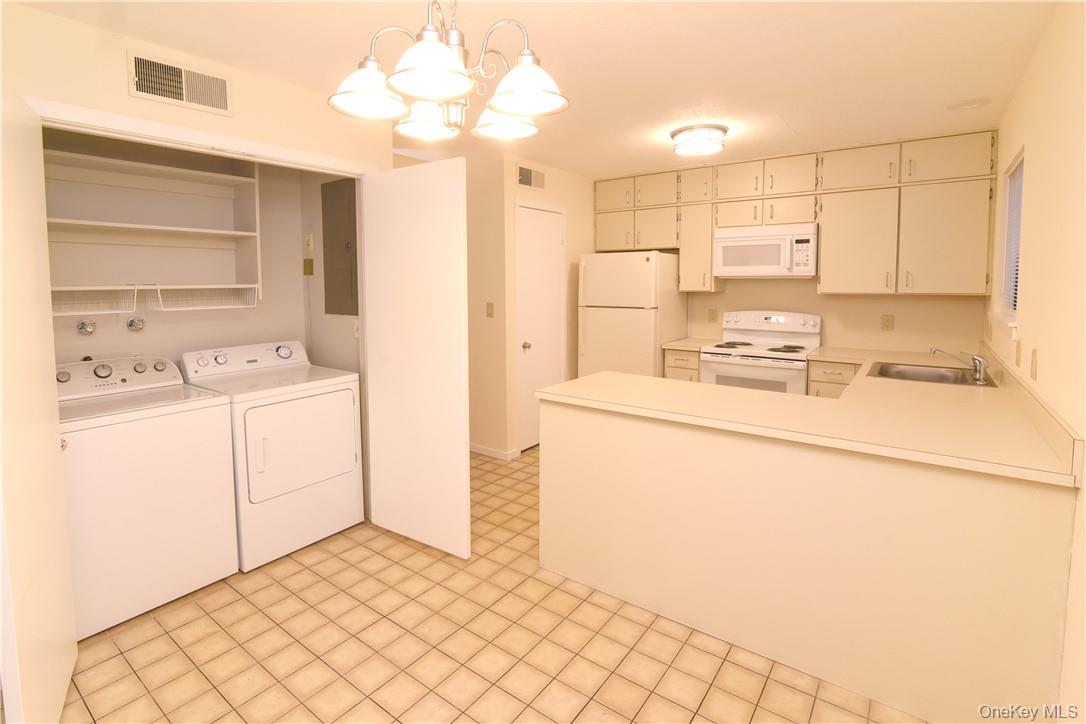 188 Heritage Hills, Unit A photo 8