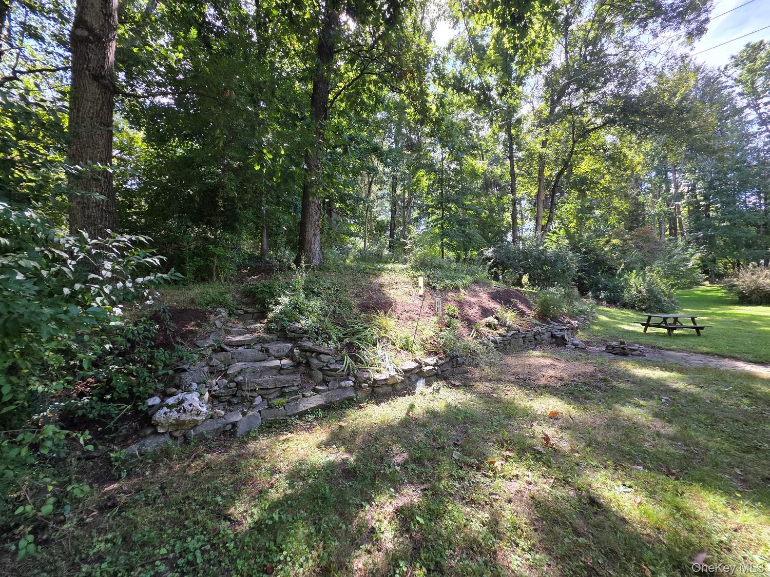 28 Robert Drive – For Sale photo 40