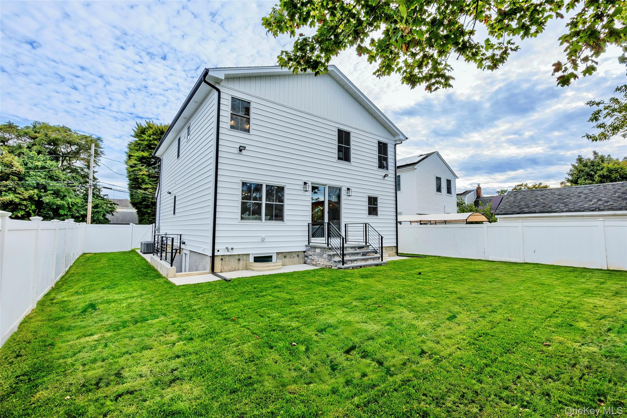 2439 Berkeley Place – For Sale photo 3