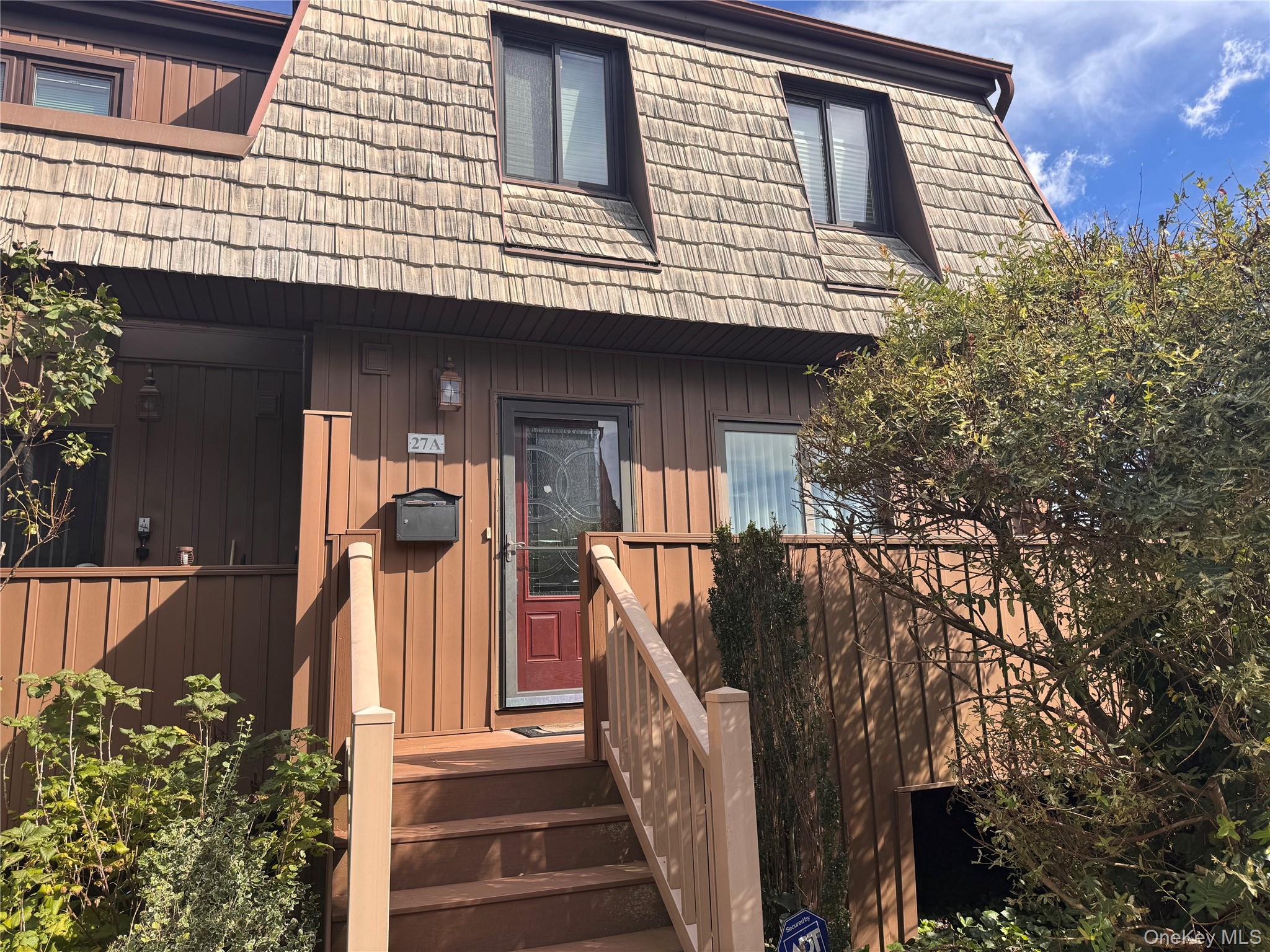 27 Heritage Drive, Unit A