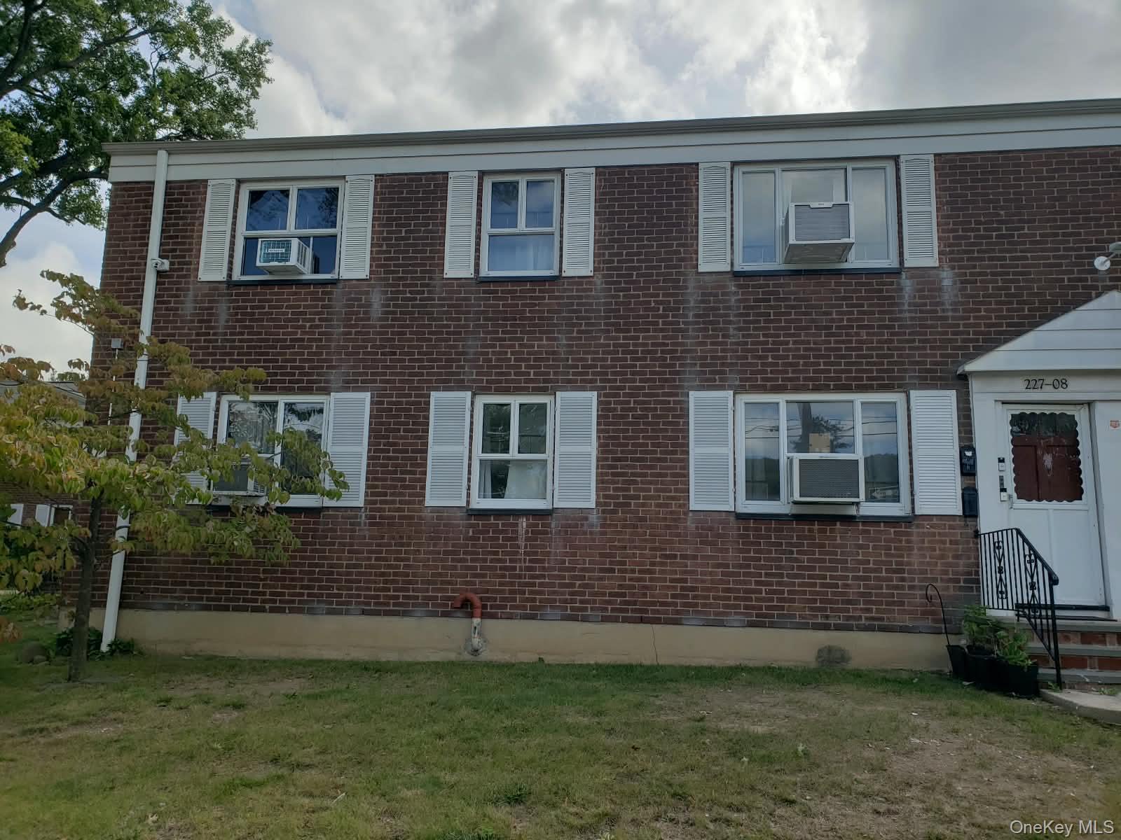 227-08 Hillside Avenue, Unit Upper