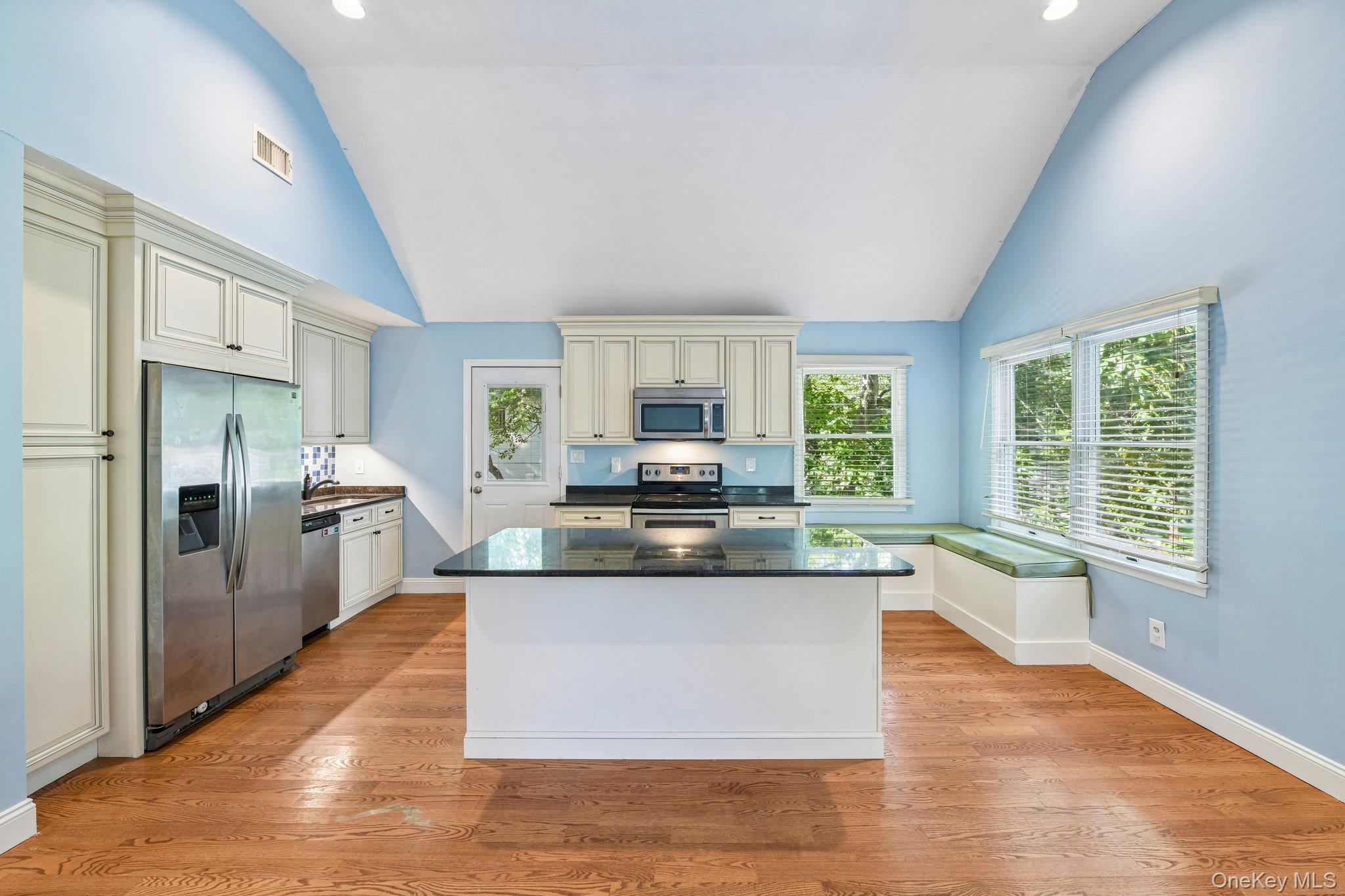 417 Echo Avenue – For Sale photo 9